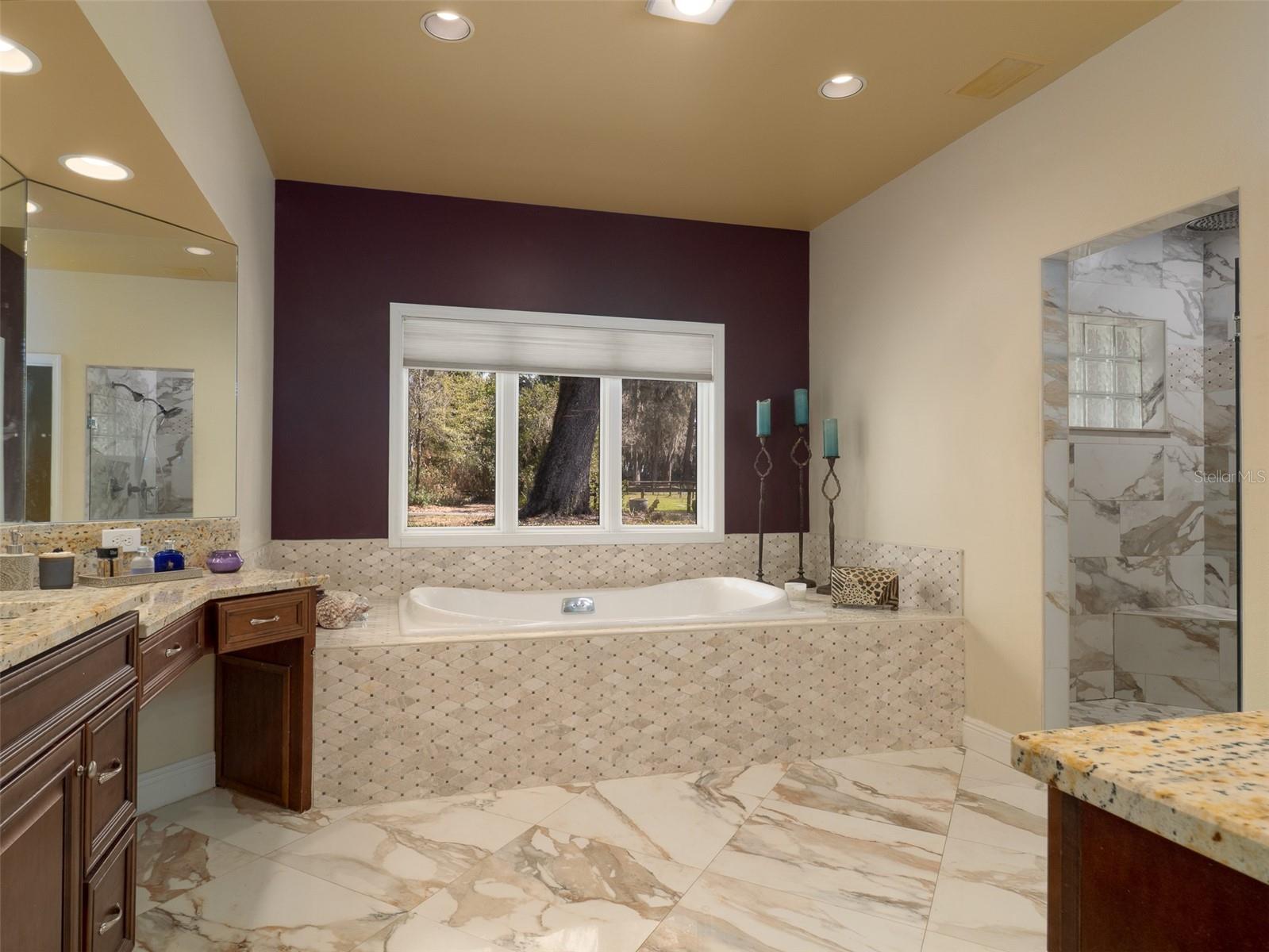 Image 14 of 39 For 4986 7th Avenue Road