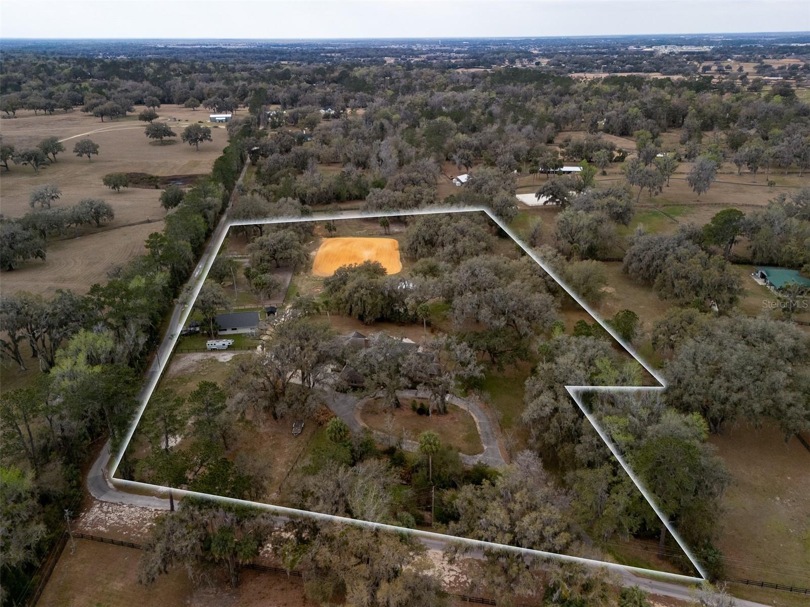 Image 2 of 39 For 4986 7th Avenue Road