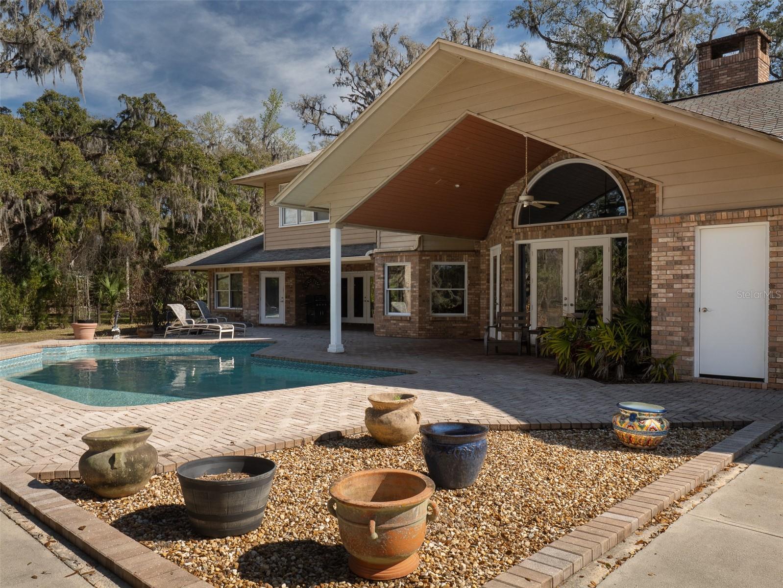 Image 26 of 39 For 4986 7th Avenue Road