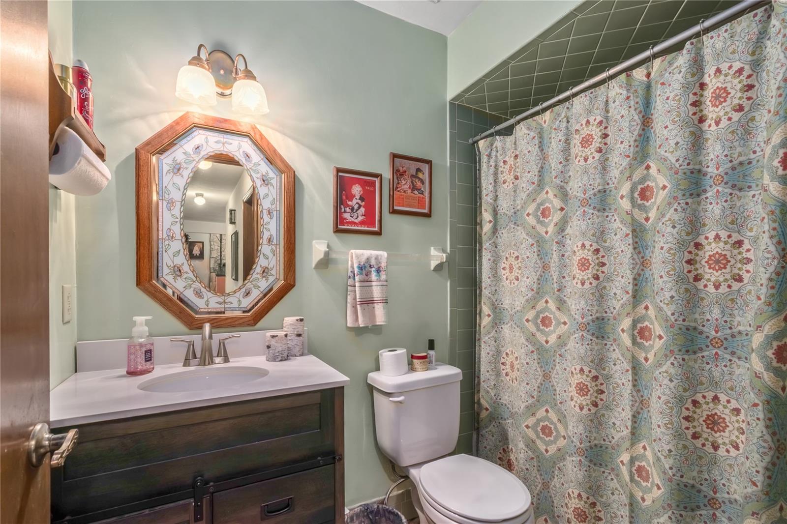 Image 26 of 43 For 2560 46 Lane