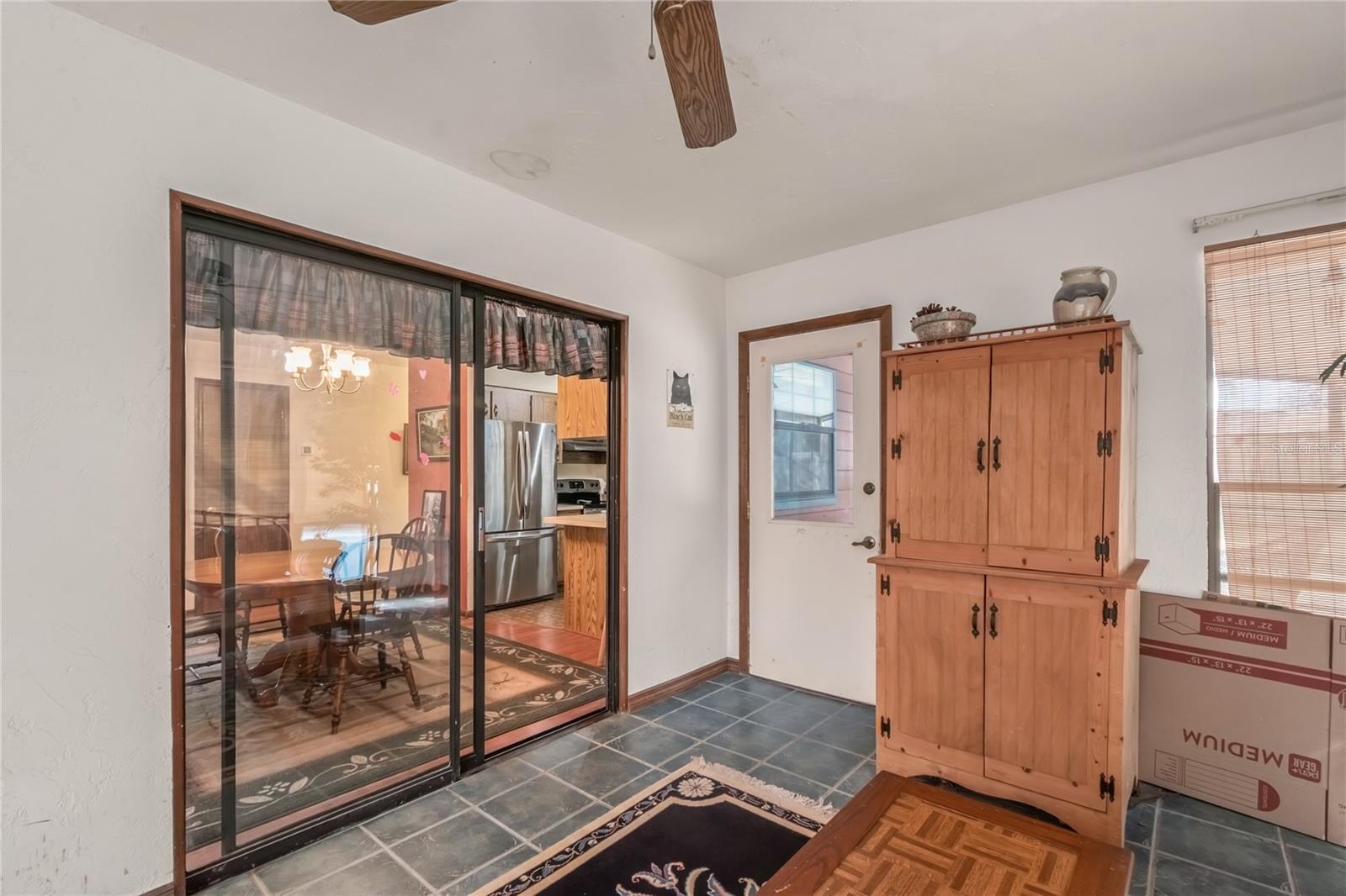 Image 31 of 43 For 2560 46 Lane