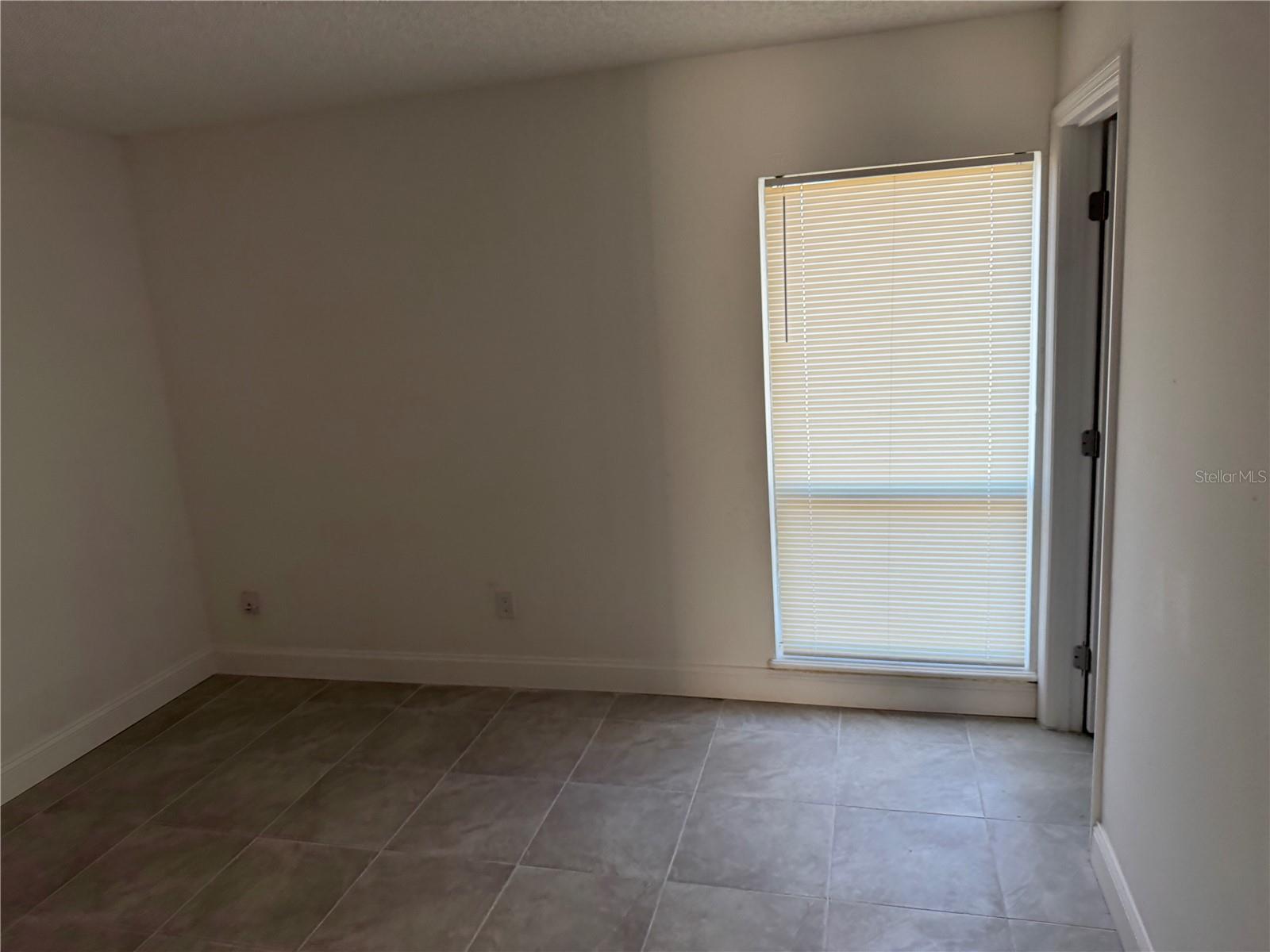 Image 11 of 16 For 5425 28th Lane