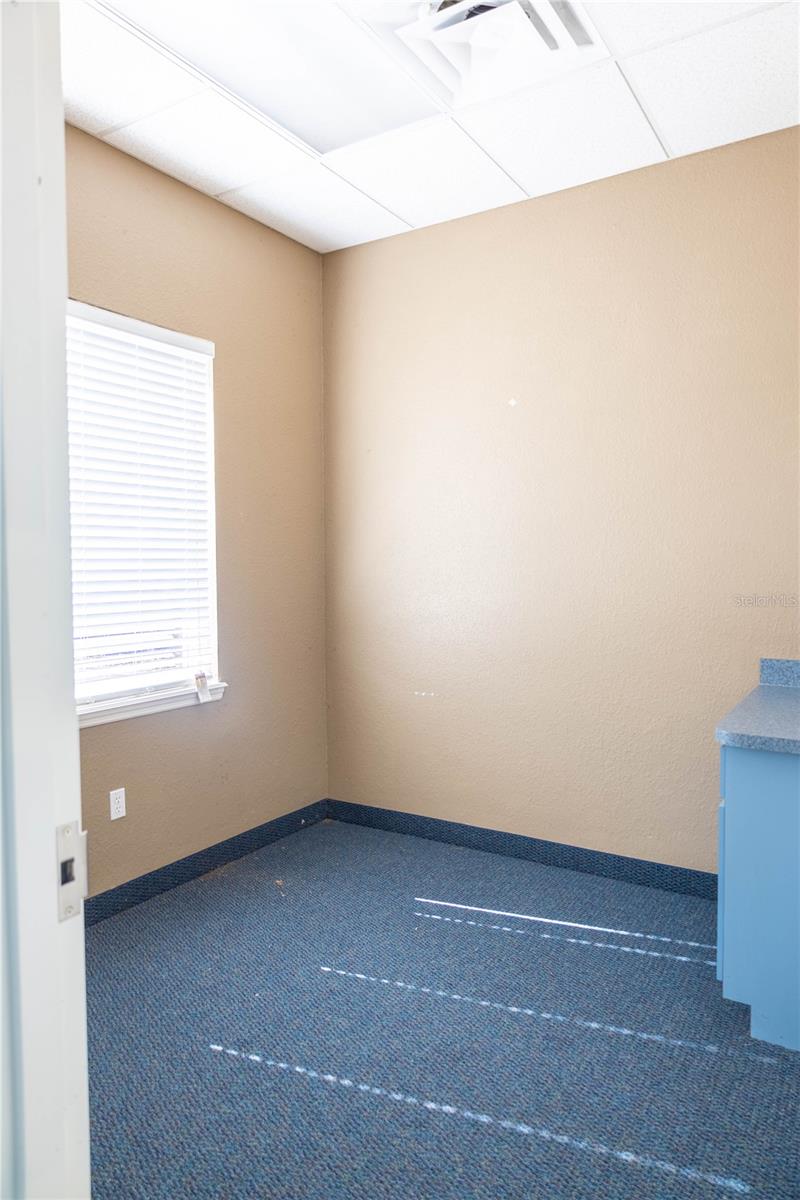 Image 17 of 38 For 1305 25th Loop