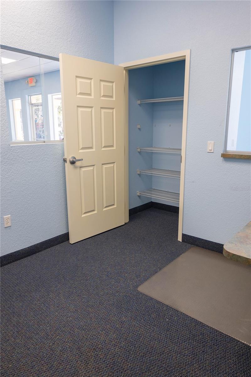 Image 28 of 38 For 1305 25th Loop