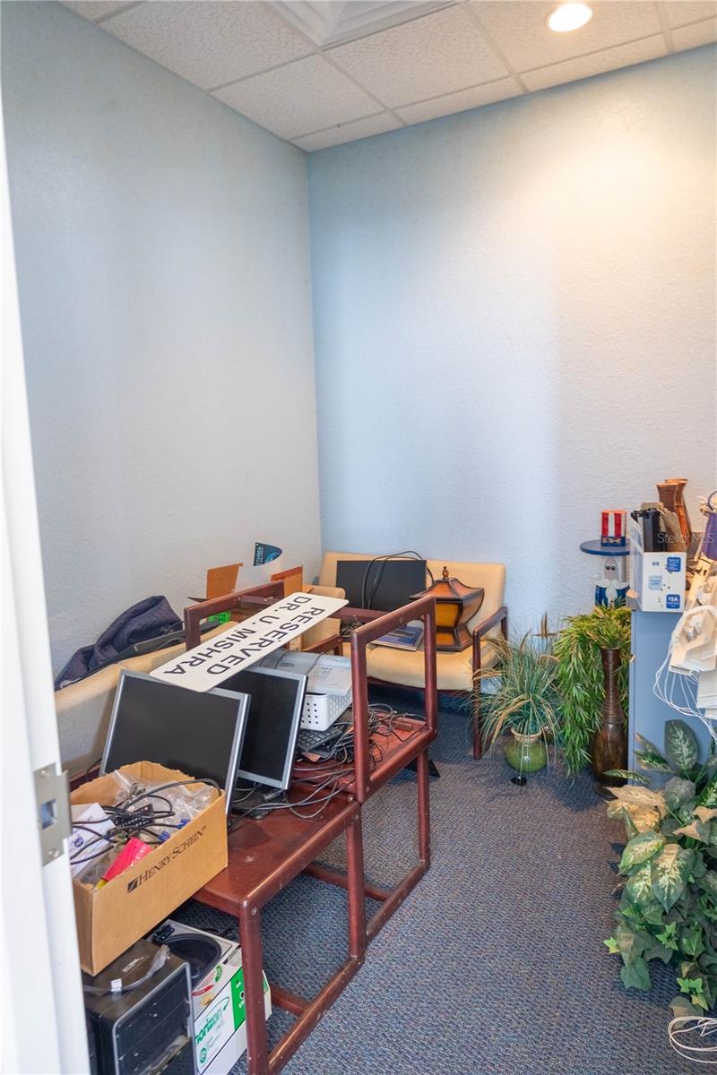 Image 36 of 38 For 1305 25th Loop