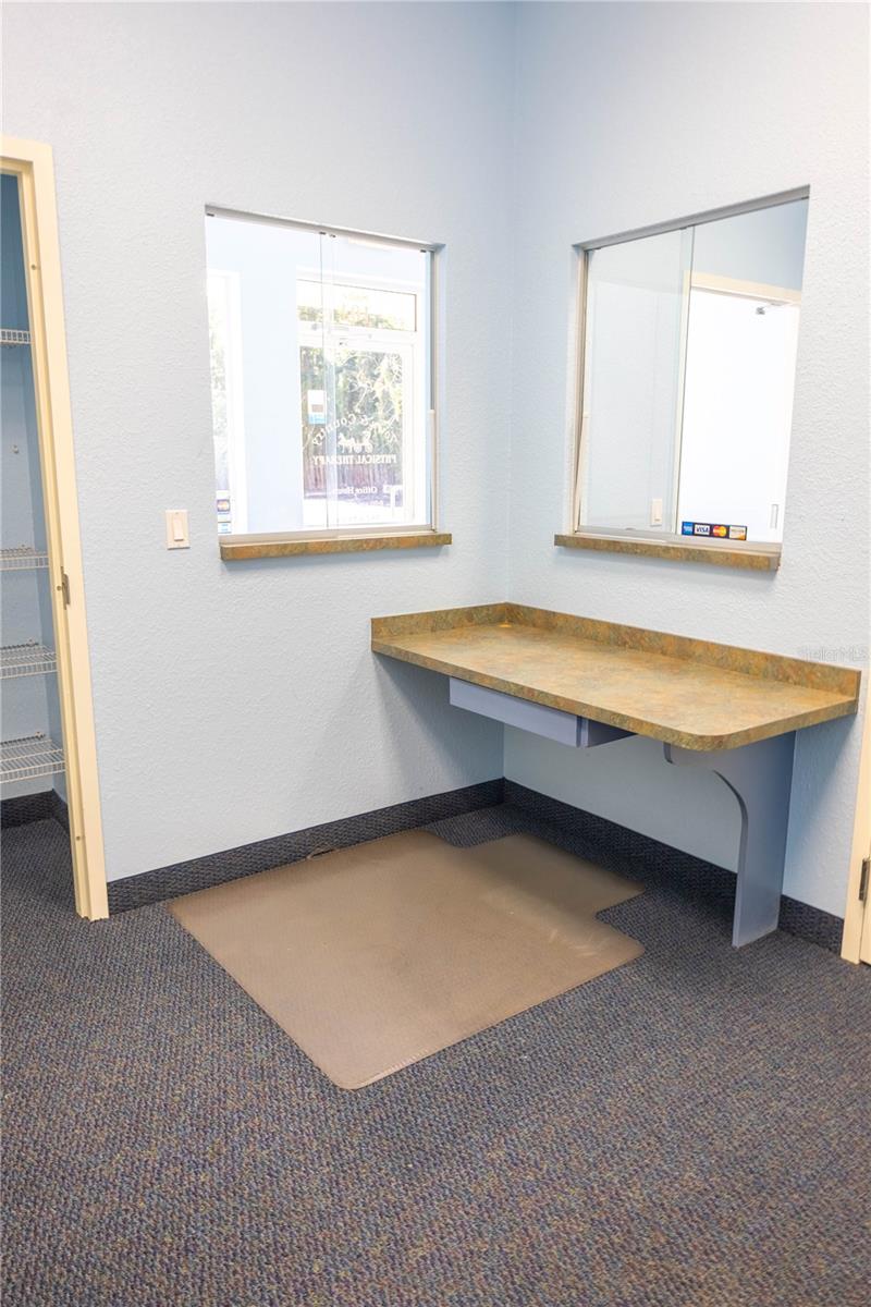 Image 5 of 38 For 1305 25th Loop