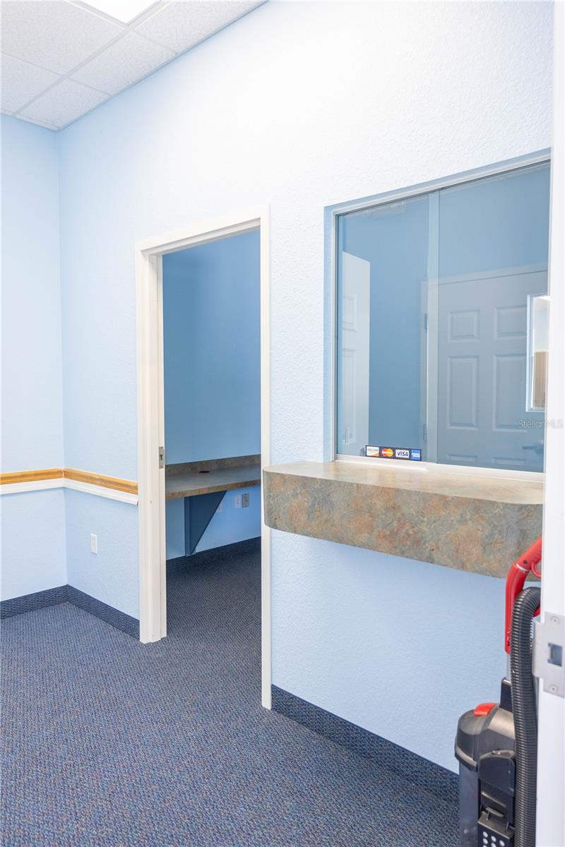 Image 9 of 38 For 1305 25th Loop