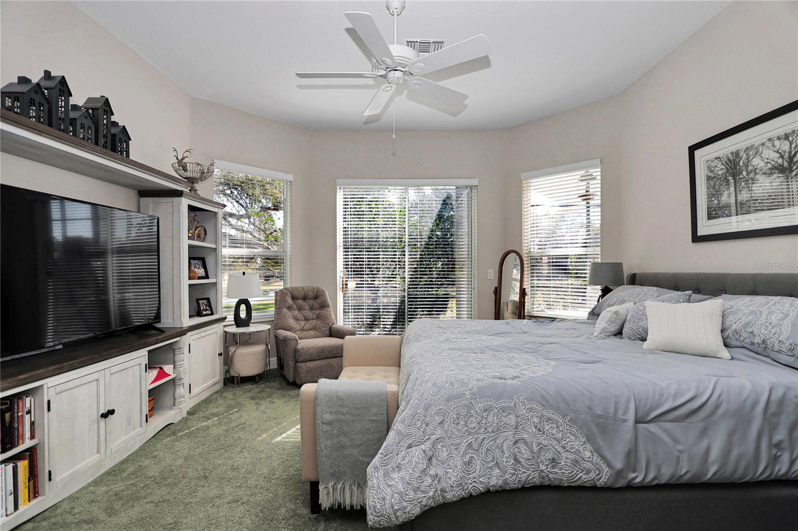 Image 19 of 56 For 39644 Harbor Hills Boulevard