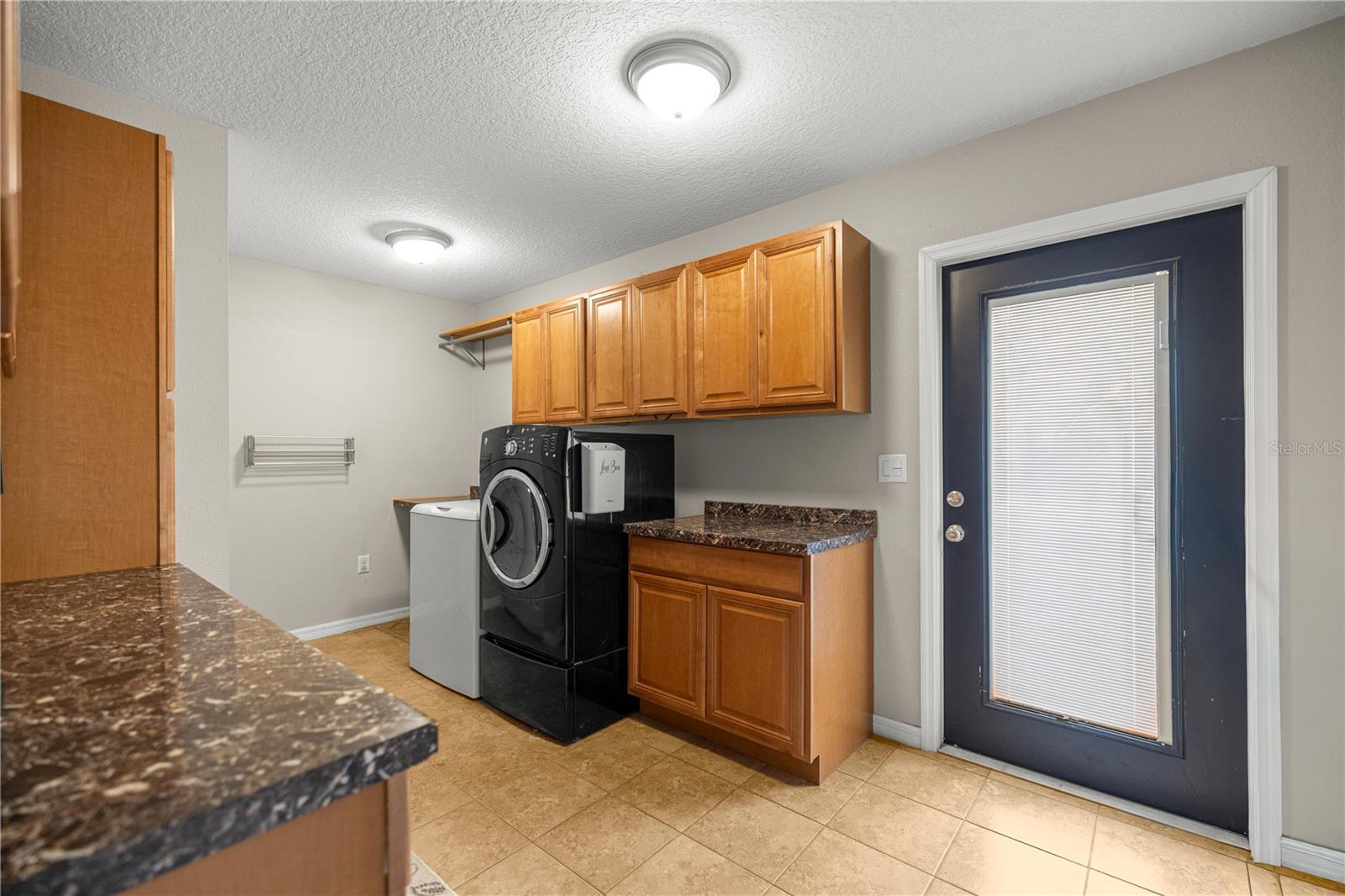 Image 32 of 55 For 3340 2nd Avenue