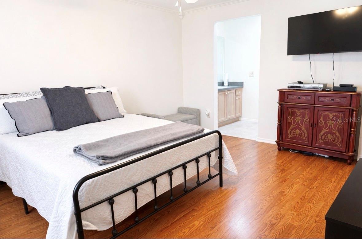 Image 7 of 13 For 17385 82 Pecan Terrace