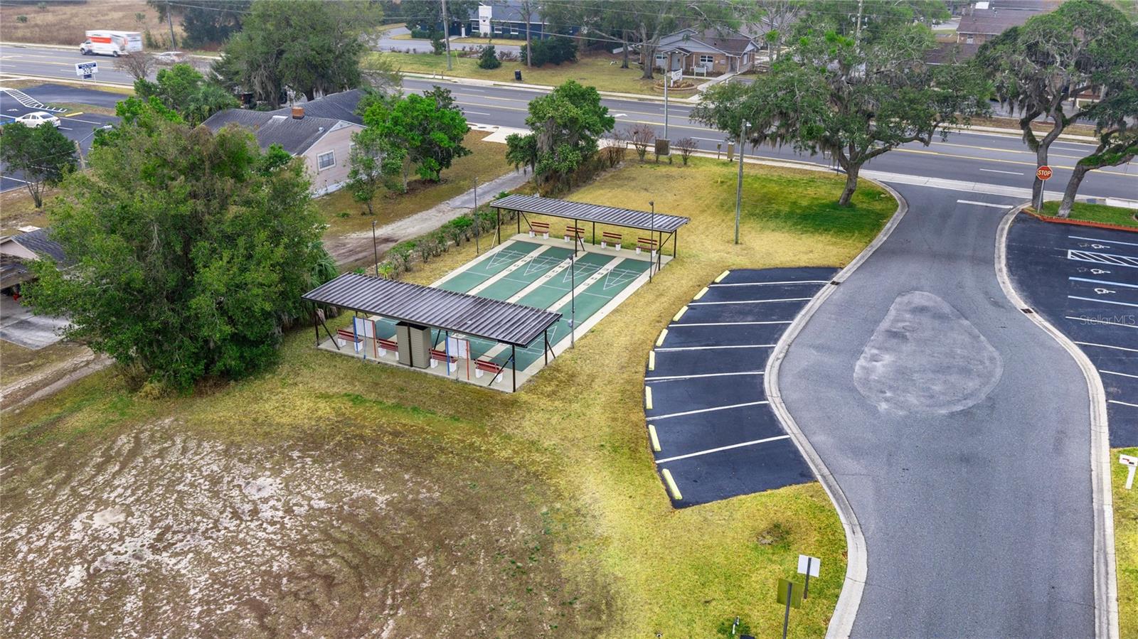 Image 20 of 34 For 708 Coachman Drive