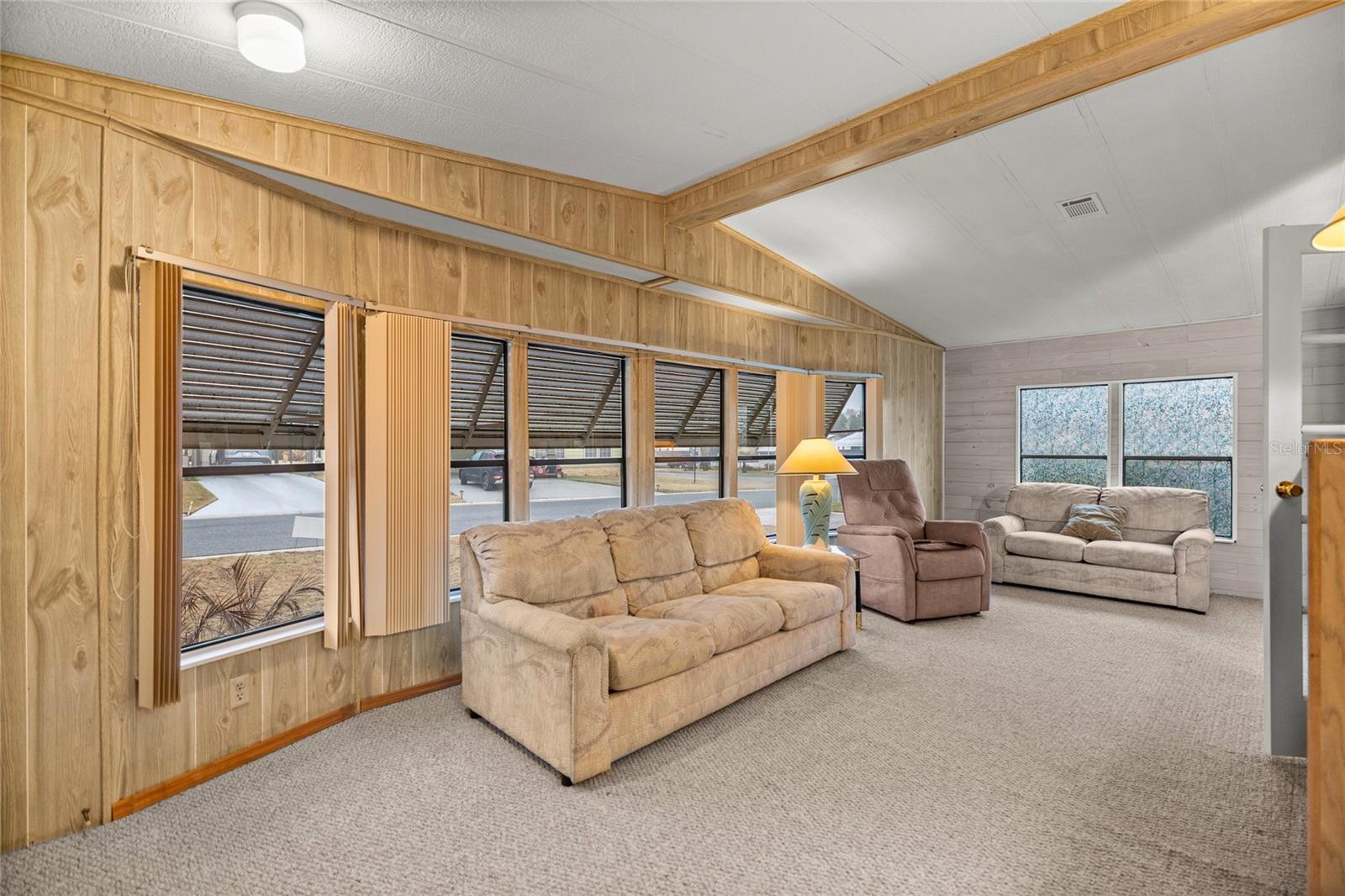 Image 7 of 34 For 708 Coachman Drive