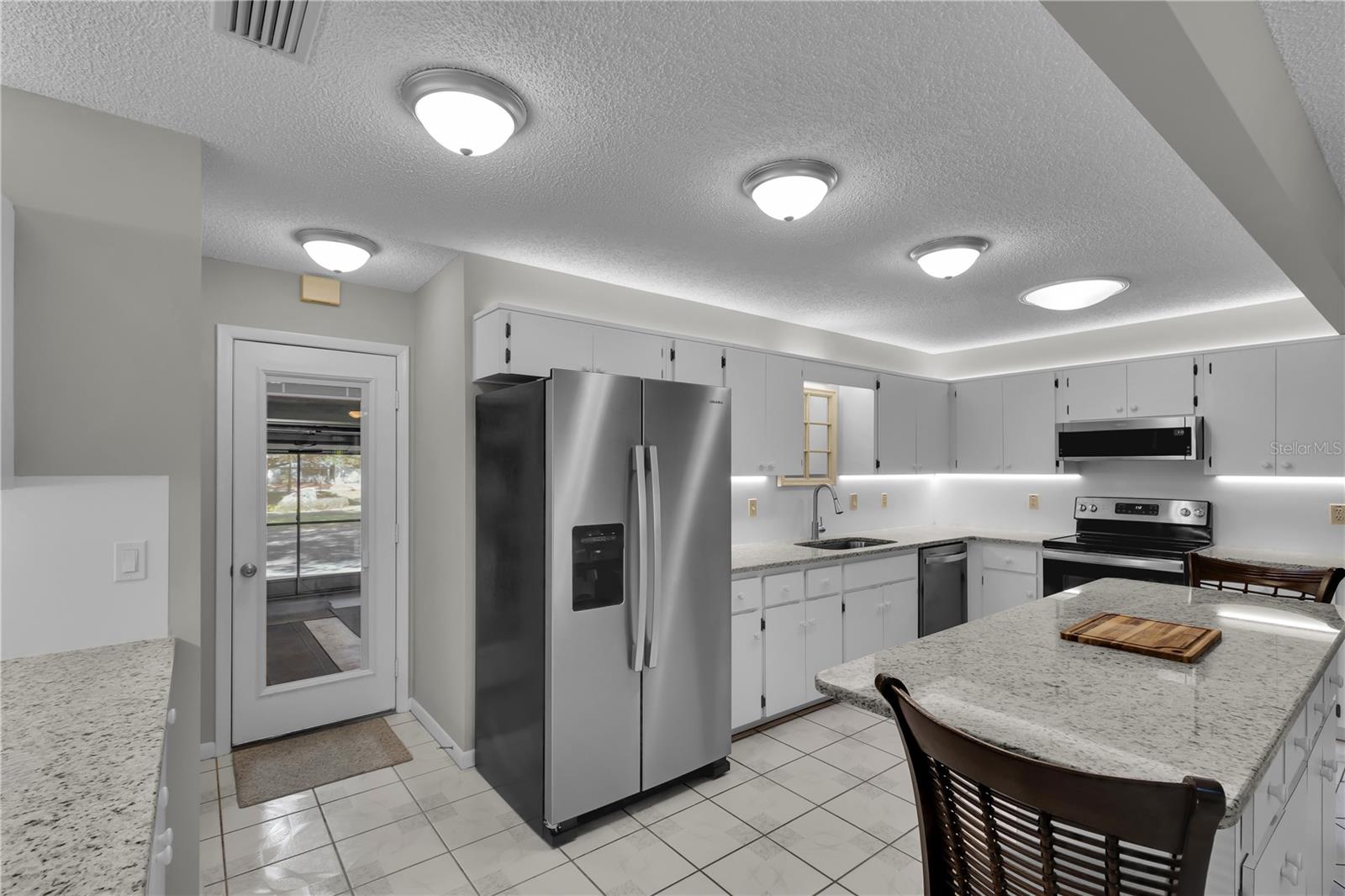 Image 11 of 35 For 8420 92nd Street C