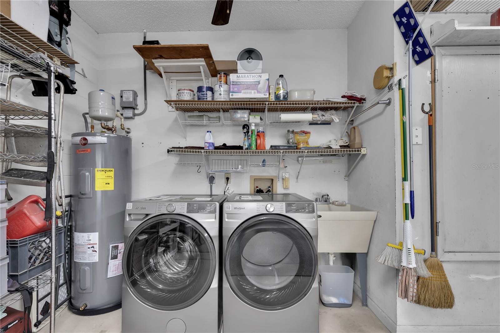 Image 16 of 35 For 8420 92nd Street C