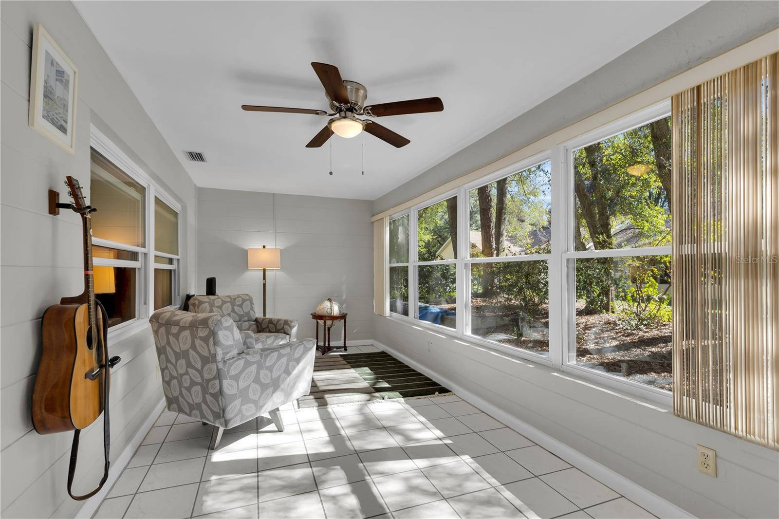 Image 17 of 35 For 8420 92nd Street C