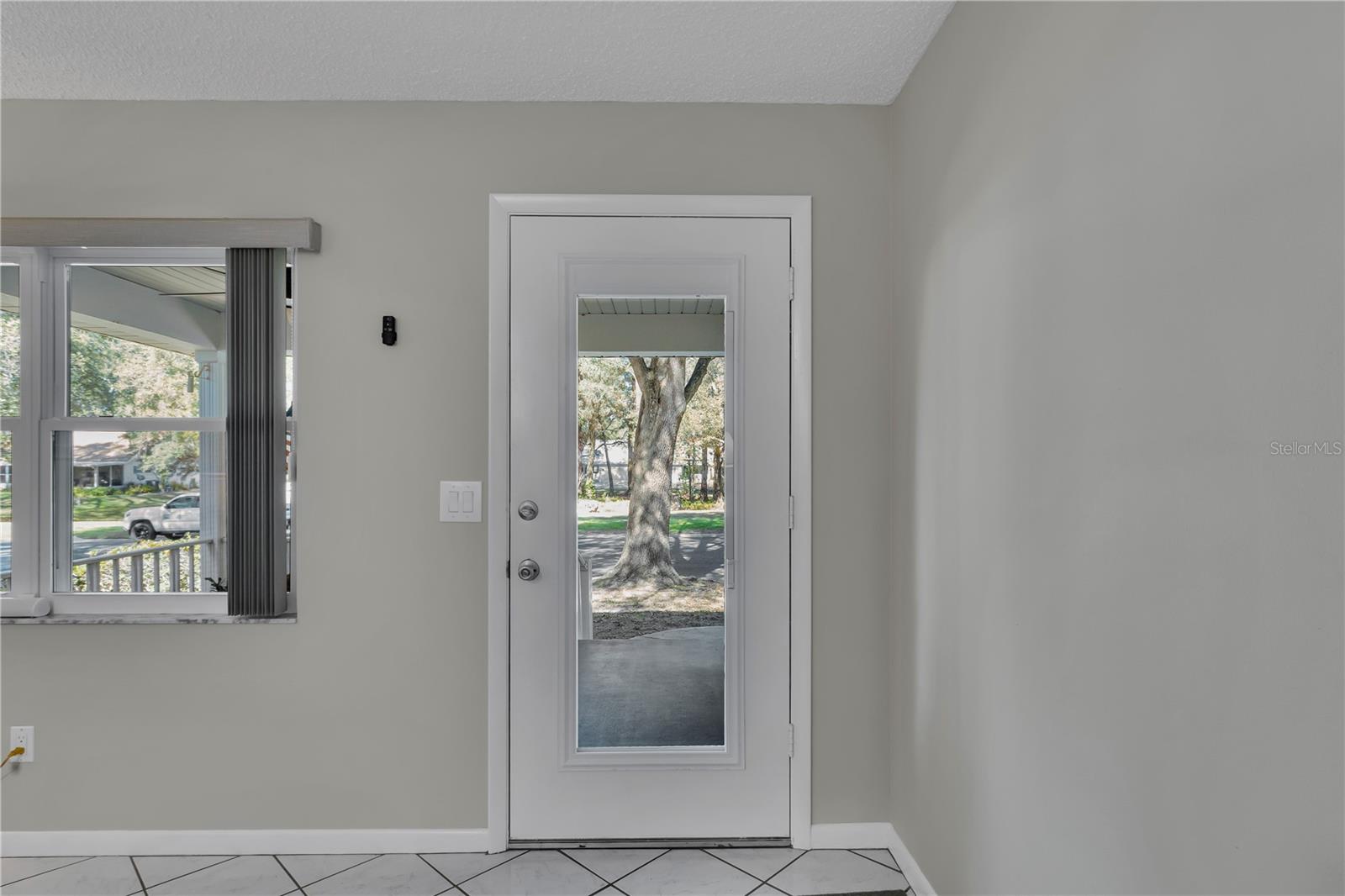 Image 4 of 35 For 8420 92nd Street C