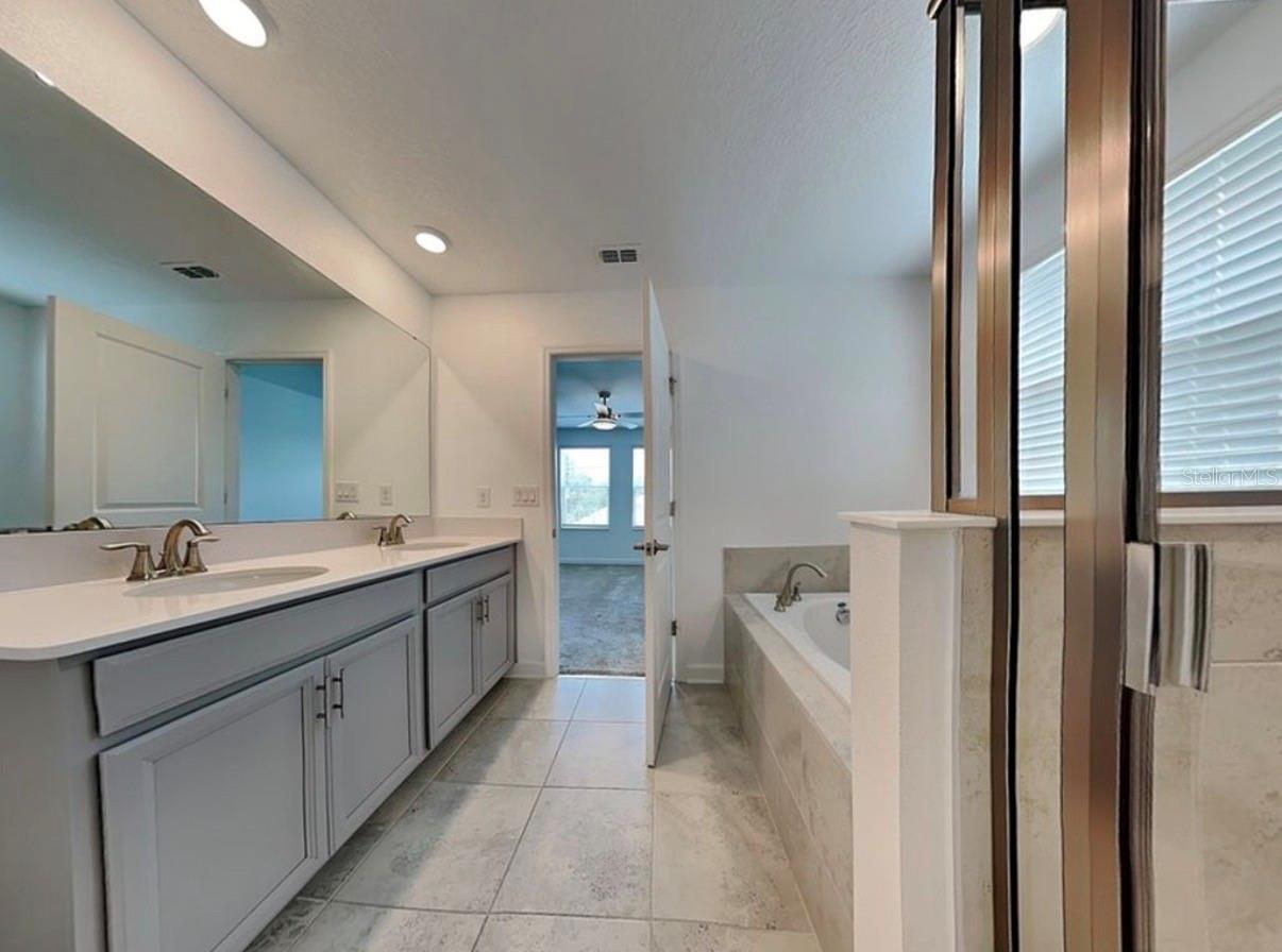 Image 15 of 37 For 9735 Petition Way