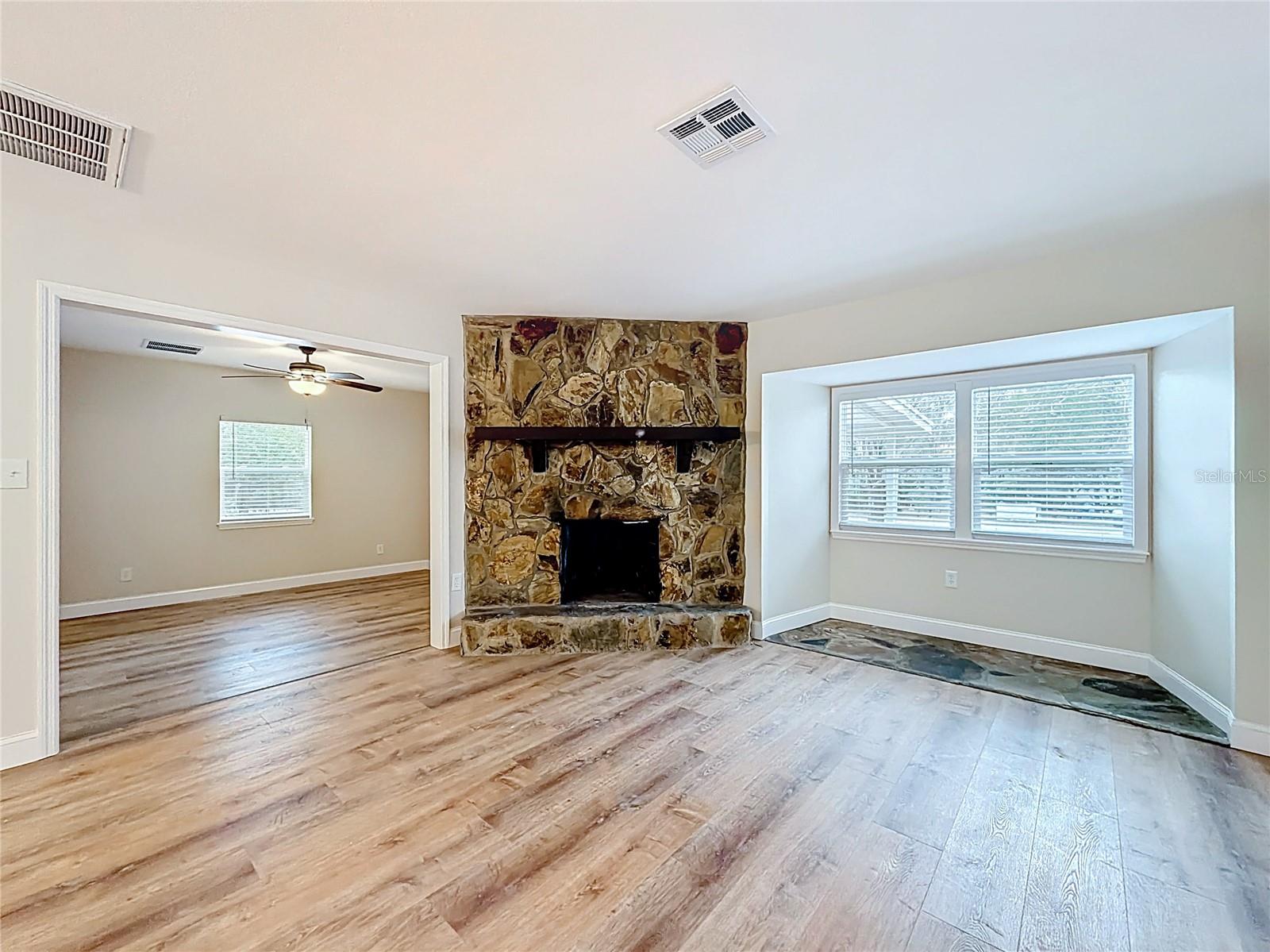 Image 20 of 59 For 3489 Cherub Court