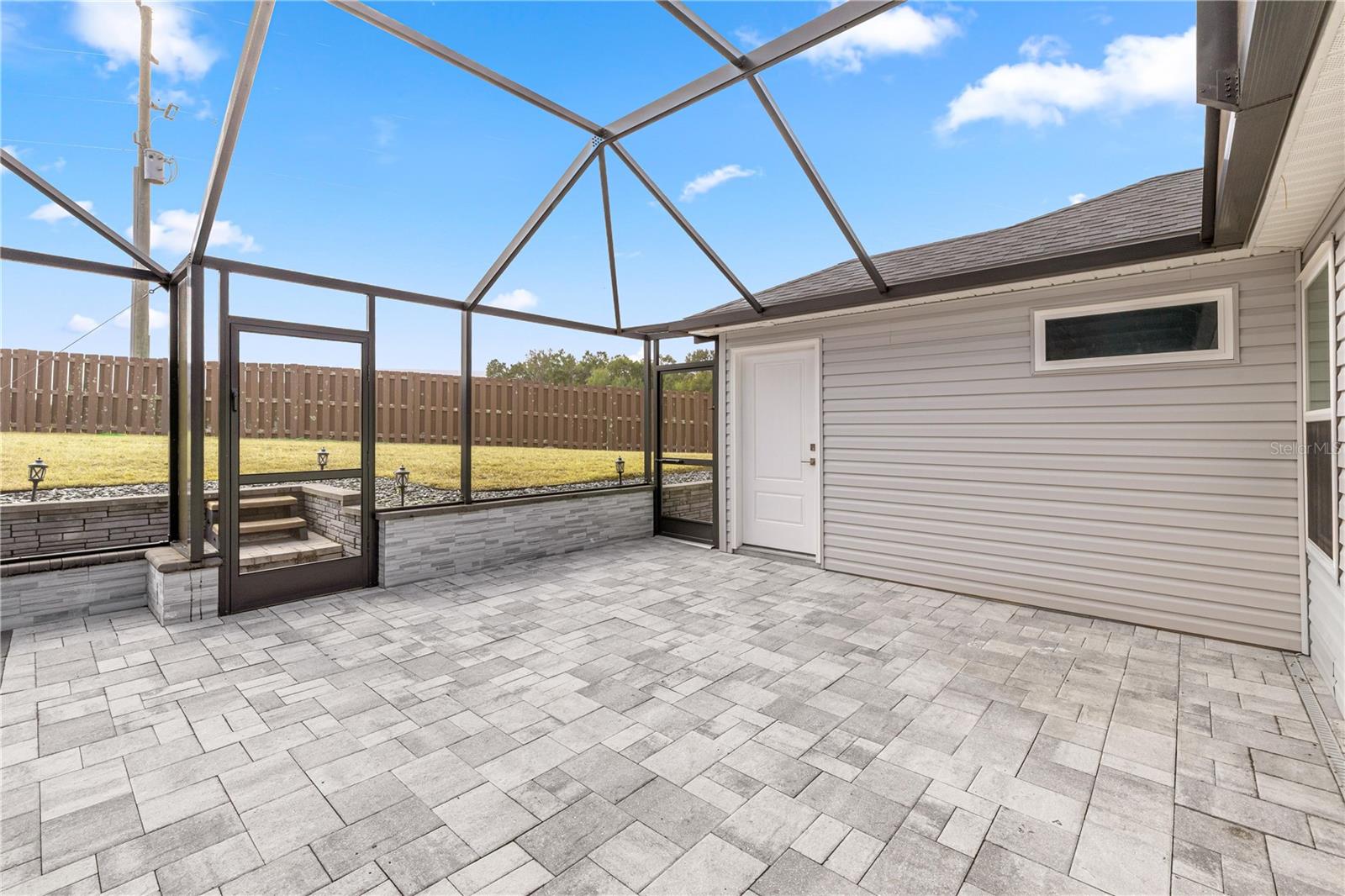 Image 39 of 60 For 11041 White Terrace