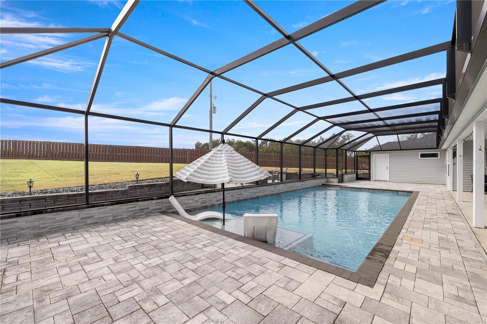 Image 43 of 60 For 11041 White Terrace