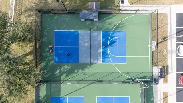 Image 57 of 76 For 1338 161st Place