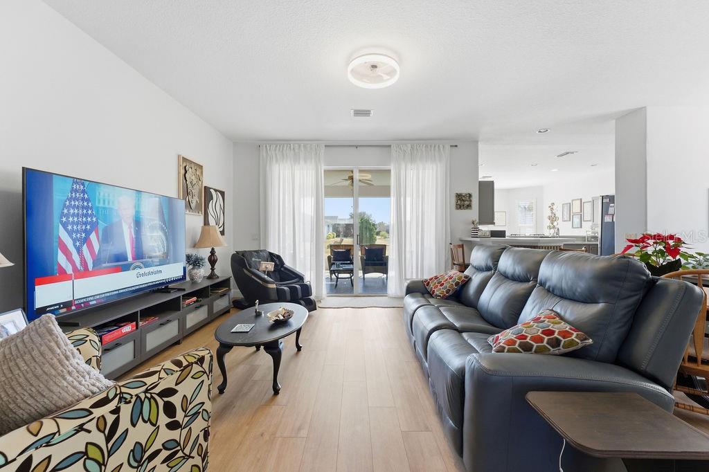 Image 8 of 76 For 1338 161st Place