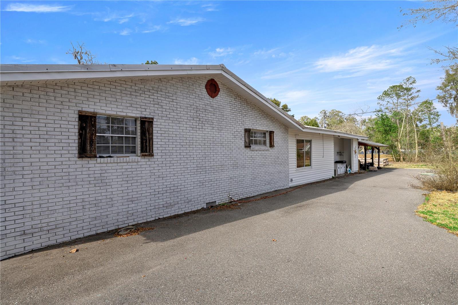 Image 10 of 42 For 5100 44th Avenue Road