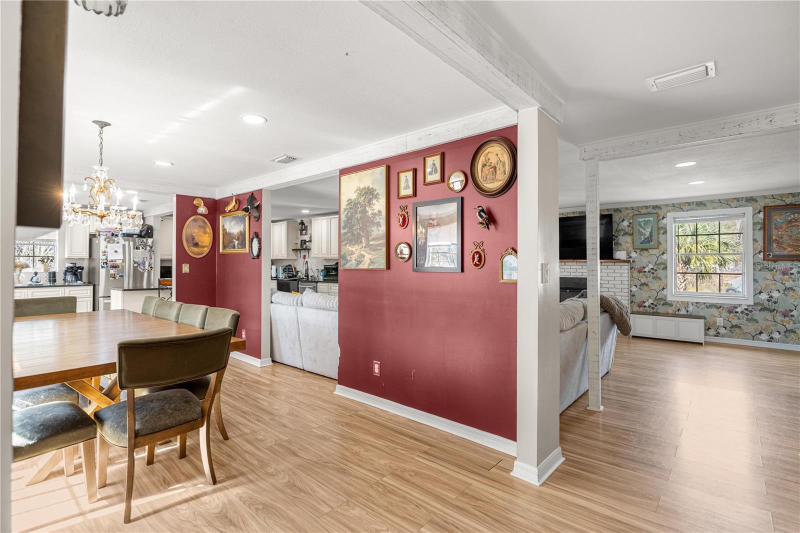 Image 17 of 42 For 5100 44th Avenue Road