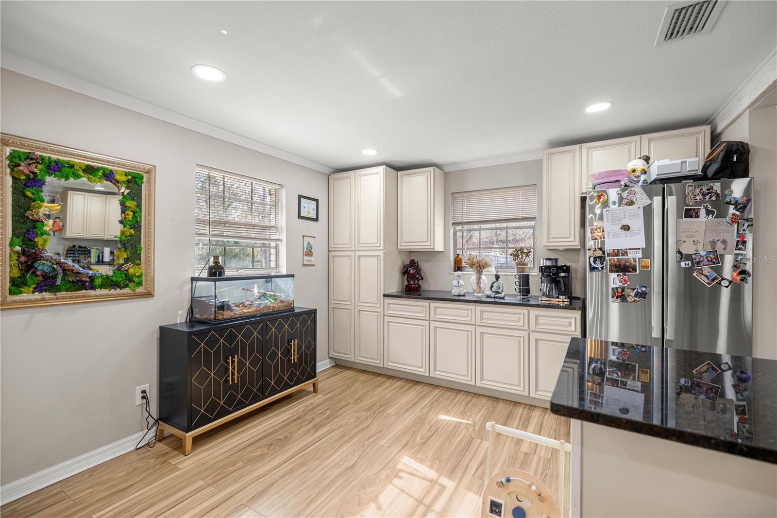 Image 26 of 42 For 5100 44th Avenue Road