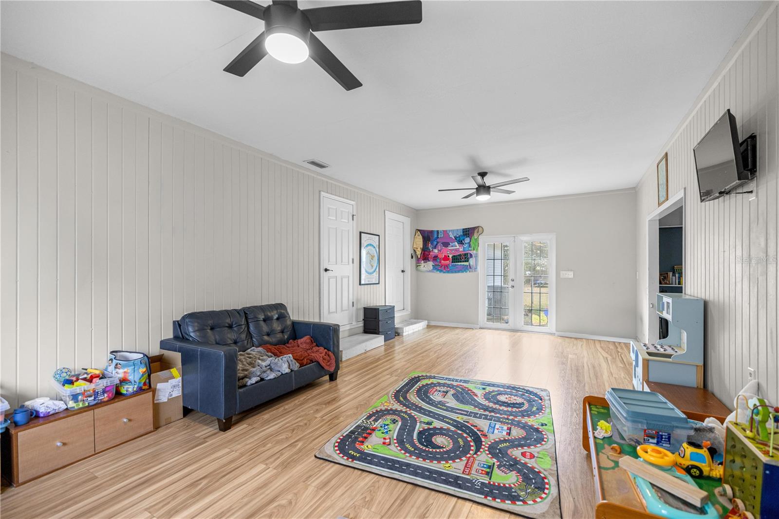 Image 36 of 42 For 5100 44th Avenue Road