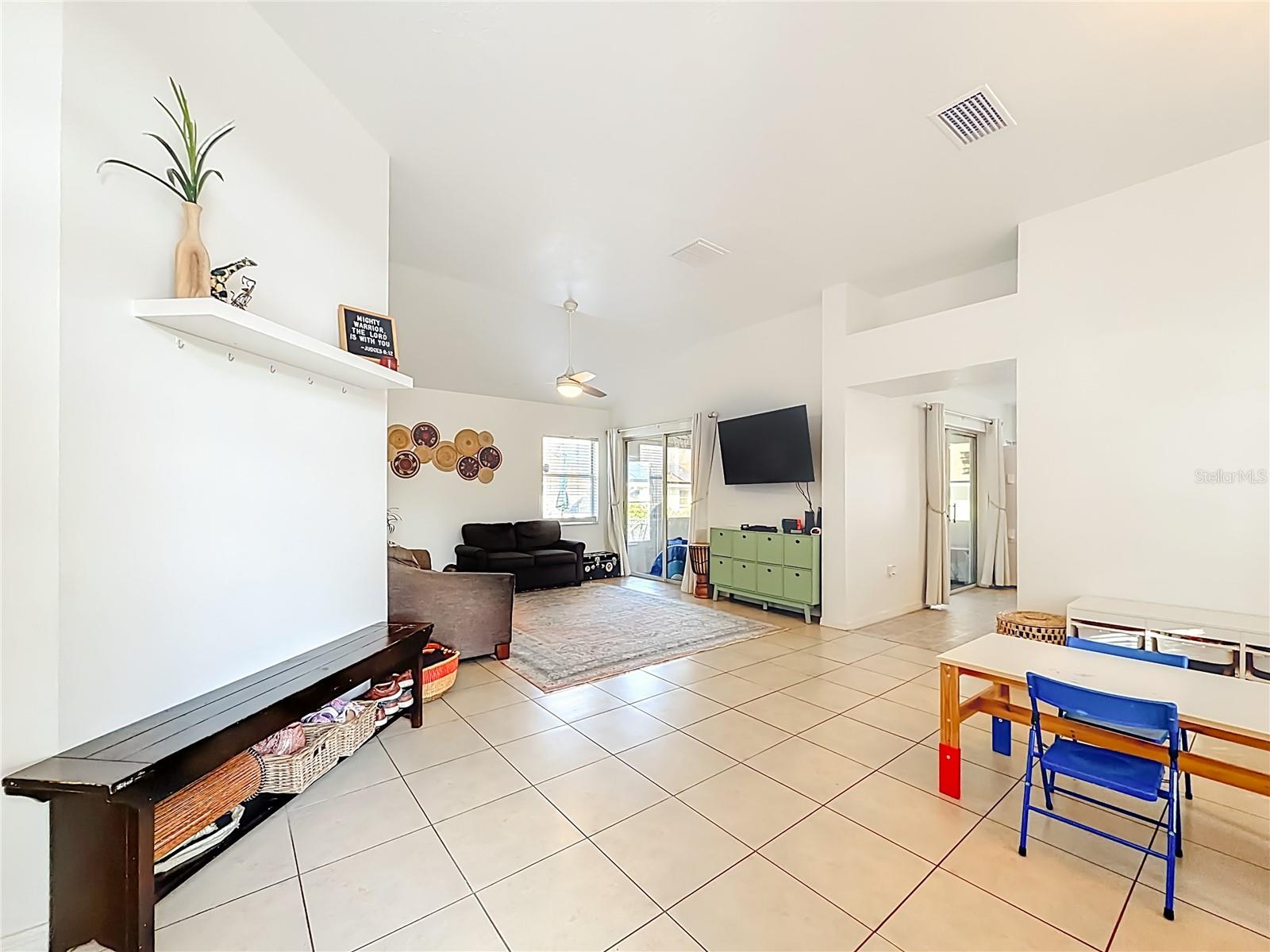 Image 10 of 49 For 4360 Mae West Way