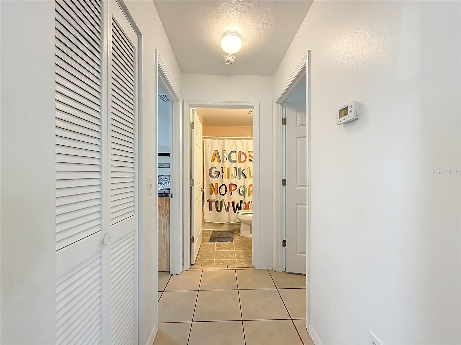 Image 24 of 49 For 4360 Mae West Way