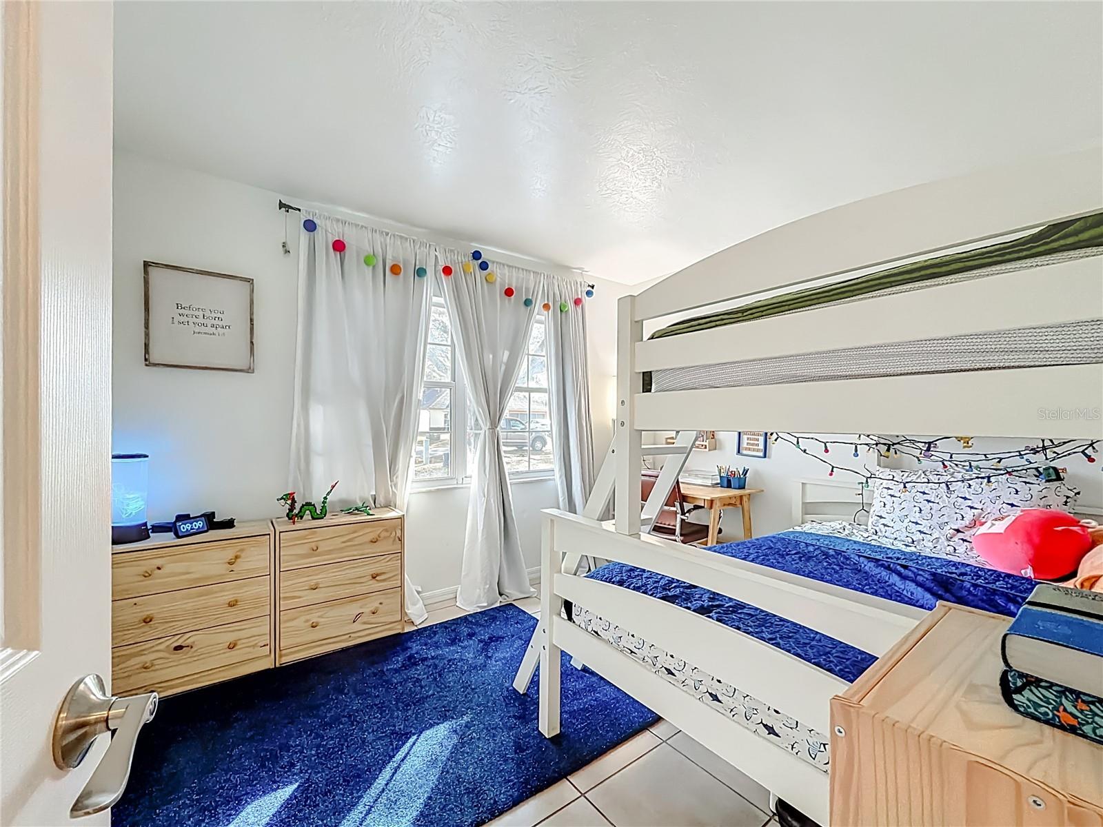 Image 26 of 49 For 4360 Mae West Way