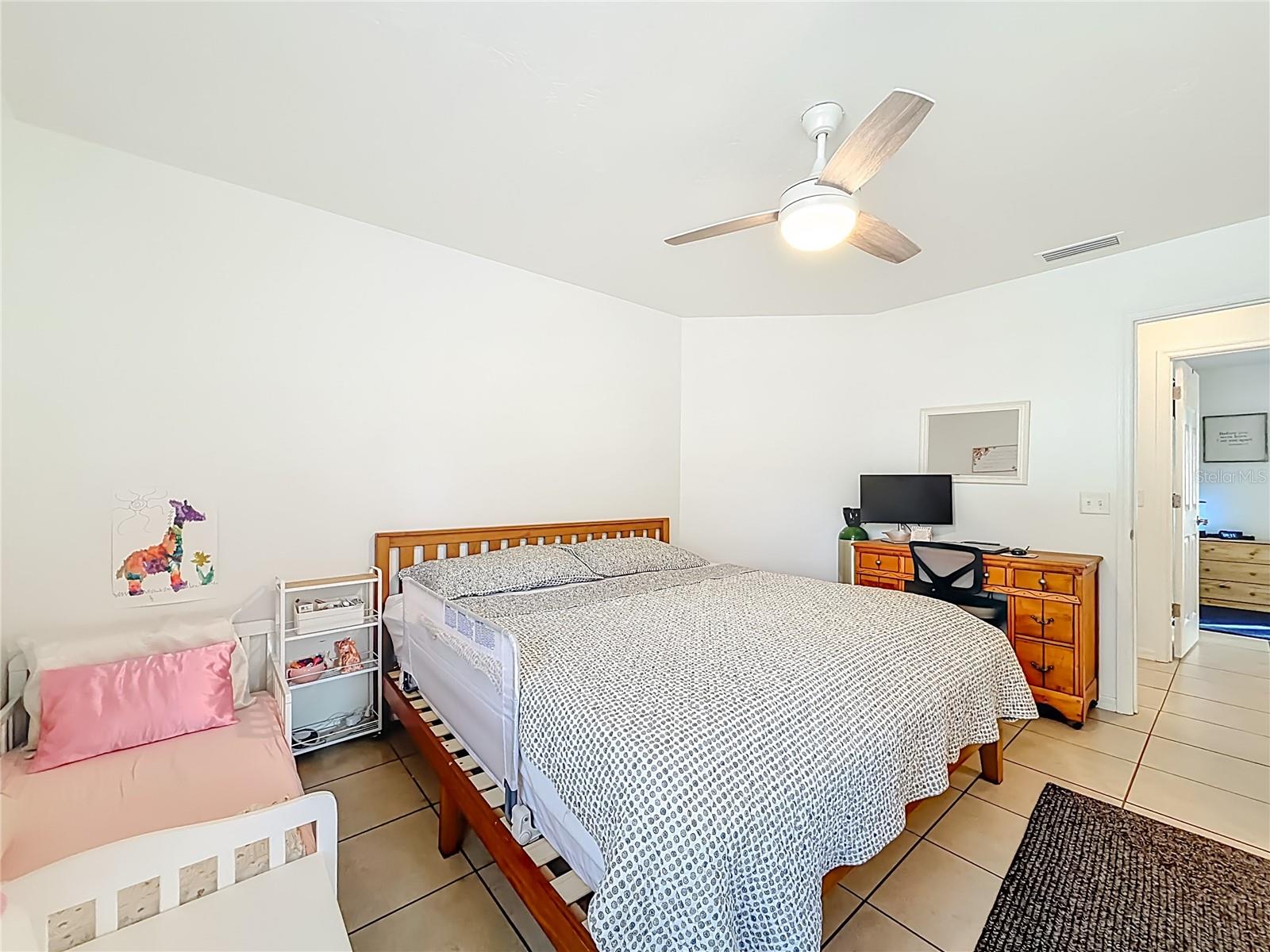 Image 31 of 49 For 4360 Mae West Way