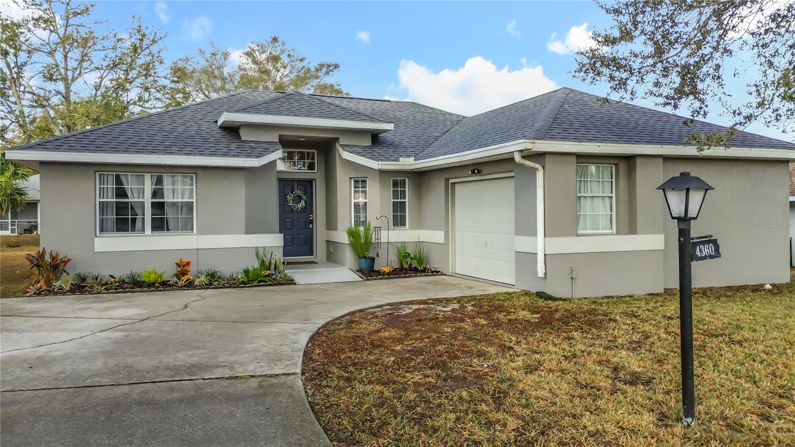 Image 4 of 49 For 4360 Mae West Way