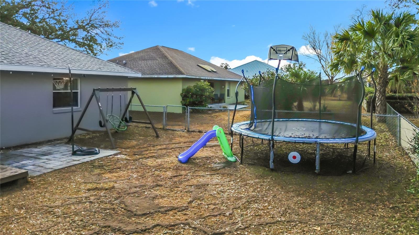 Image 44 of 49 For 4360 Mae West Way