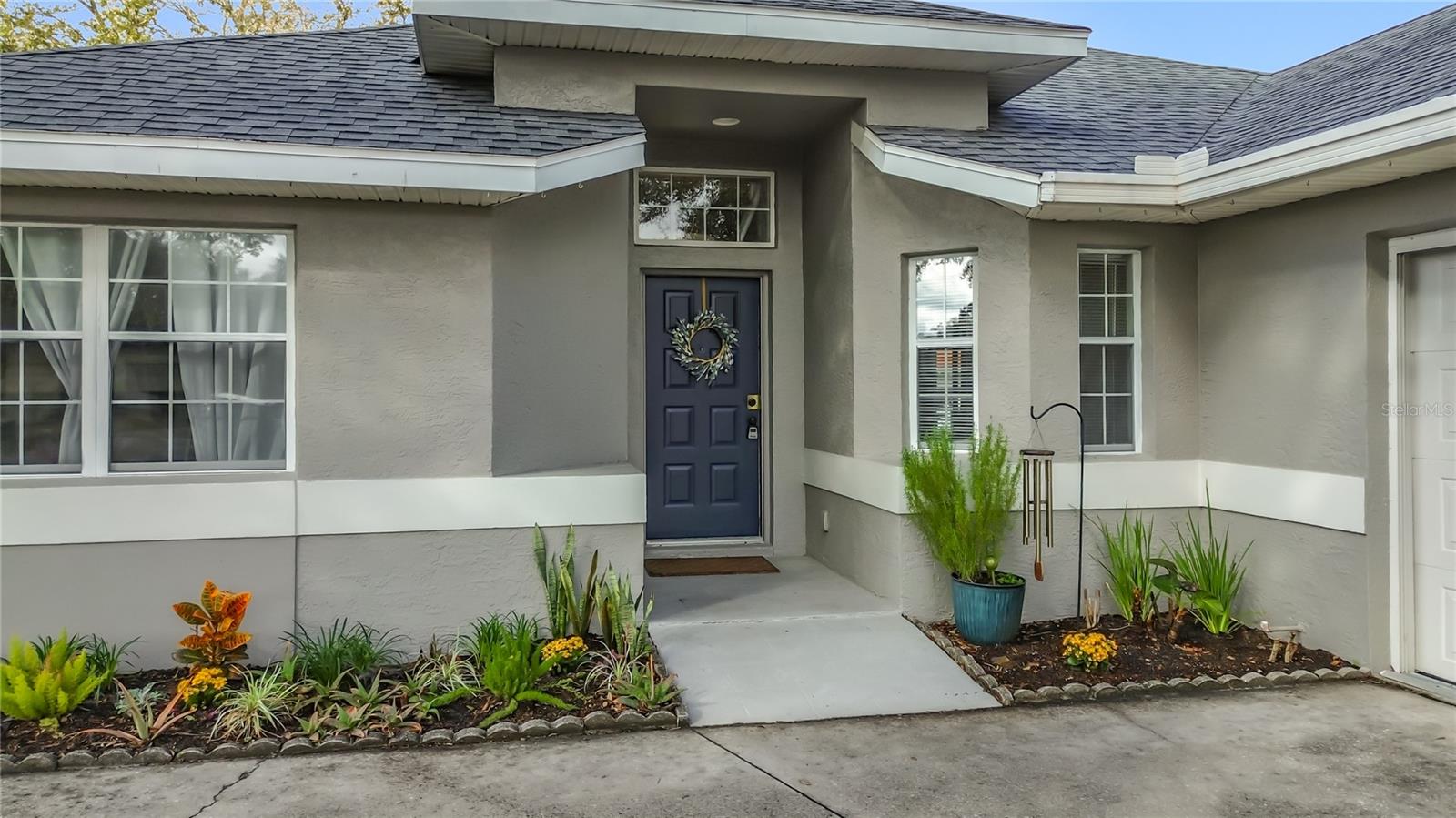 Image 5 of 49 For 4360 Mae West Way