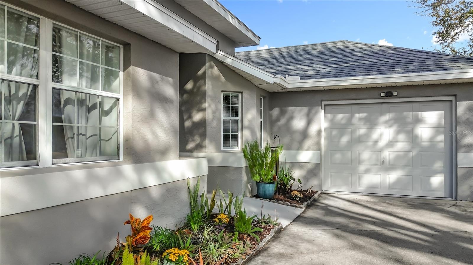 Image 6 of 49 For 4360 Mae West Way