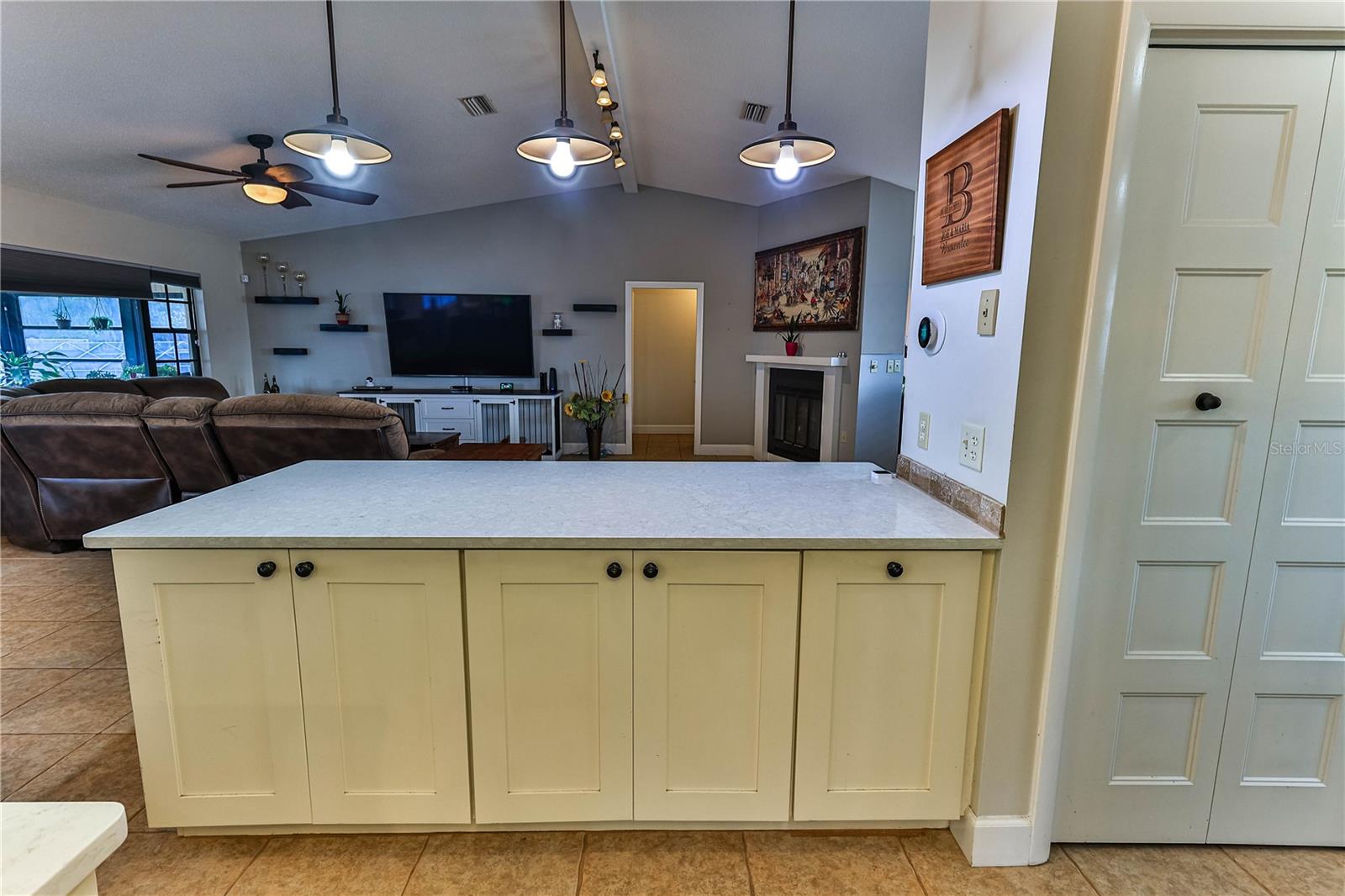 Image 12 of 31 For 8801 Cresco Lane