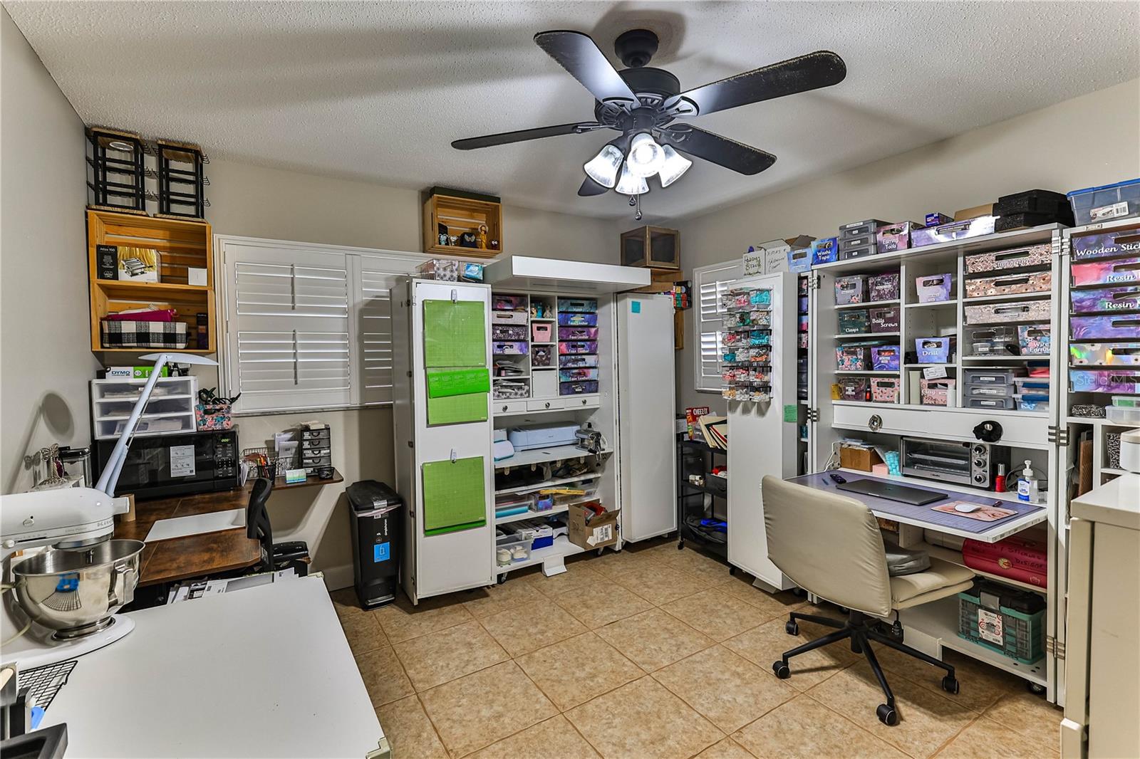 Image 19 of 31 For 8801 Cresco Lane