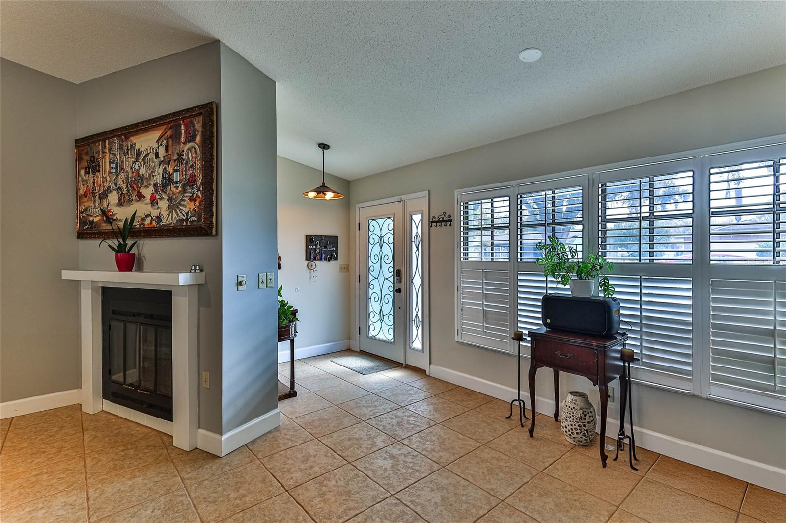 Image 4 of 31 For 8801 Cresco Lane