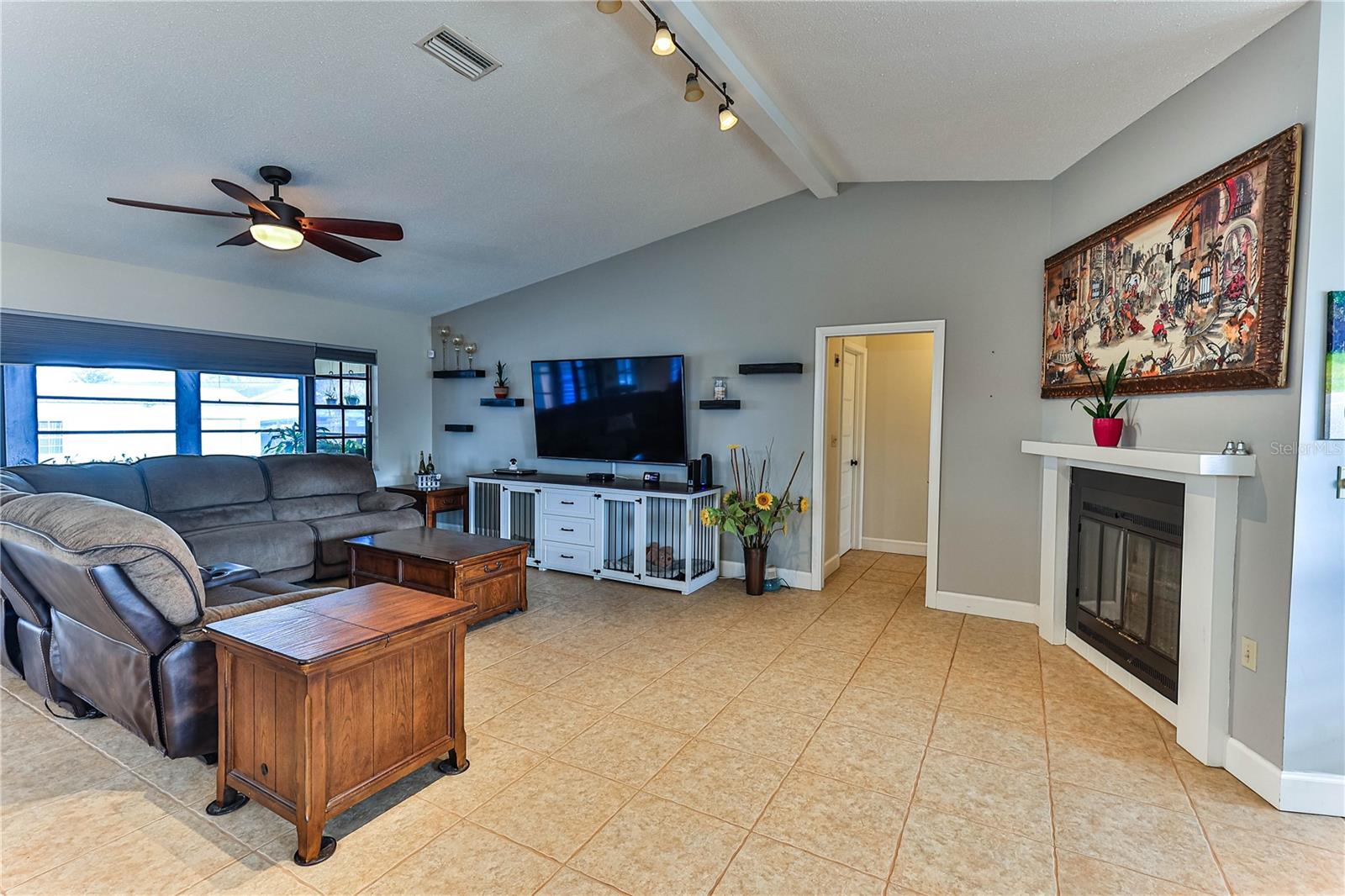 Image 7 of 31 For 8801 Cresco Lane