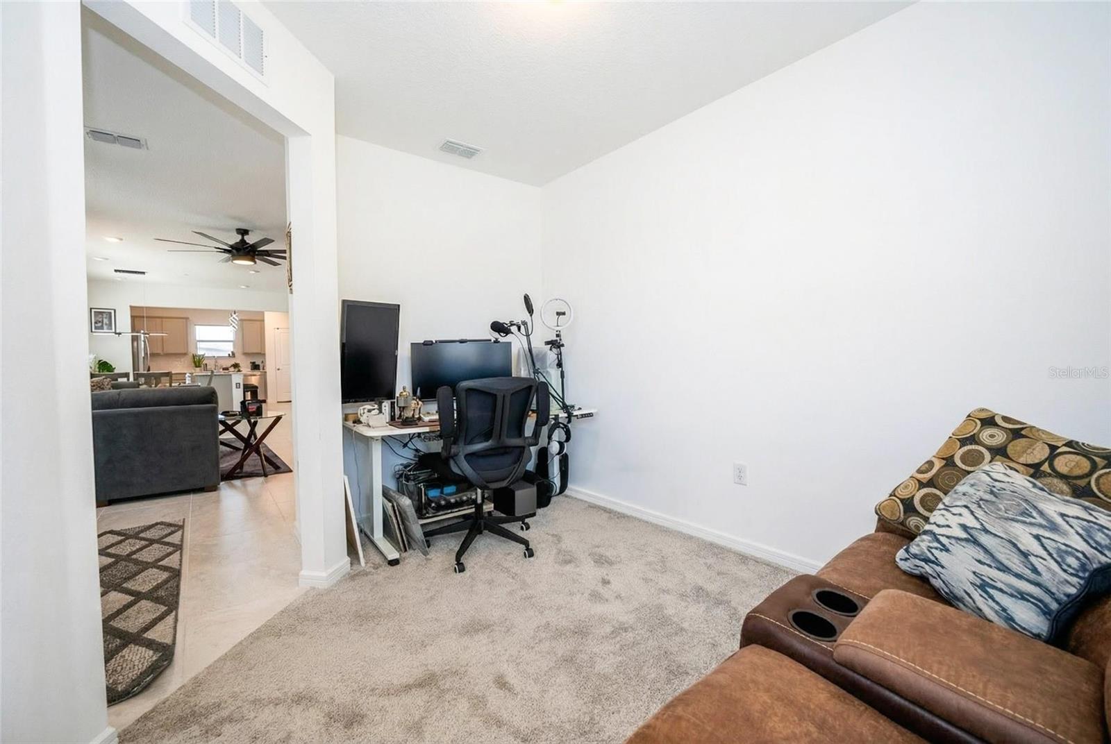 Image 7 of 57 For 8413 54th Loop