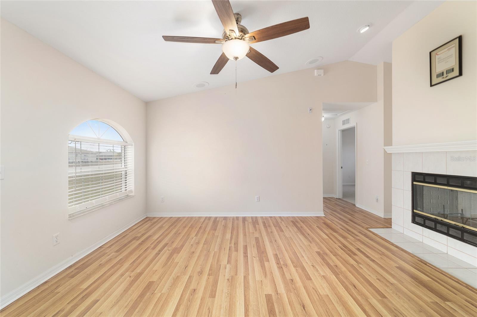 Image 12 of 58 For 3332 50th Court