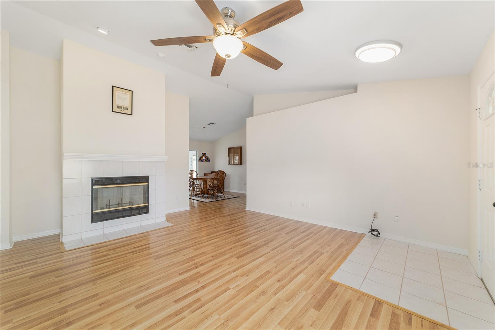 Image 14 of 58 For 3332 50th Court