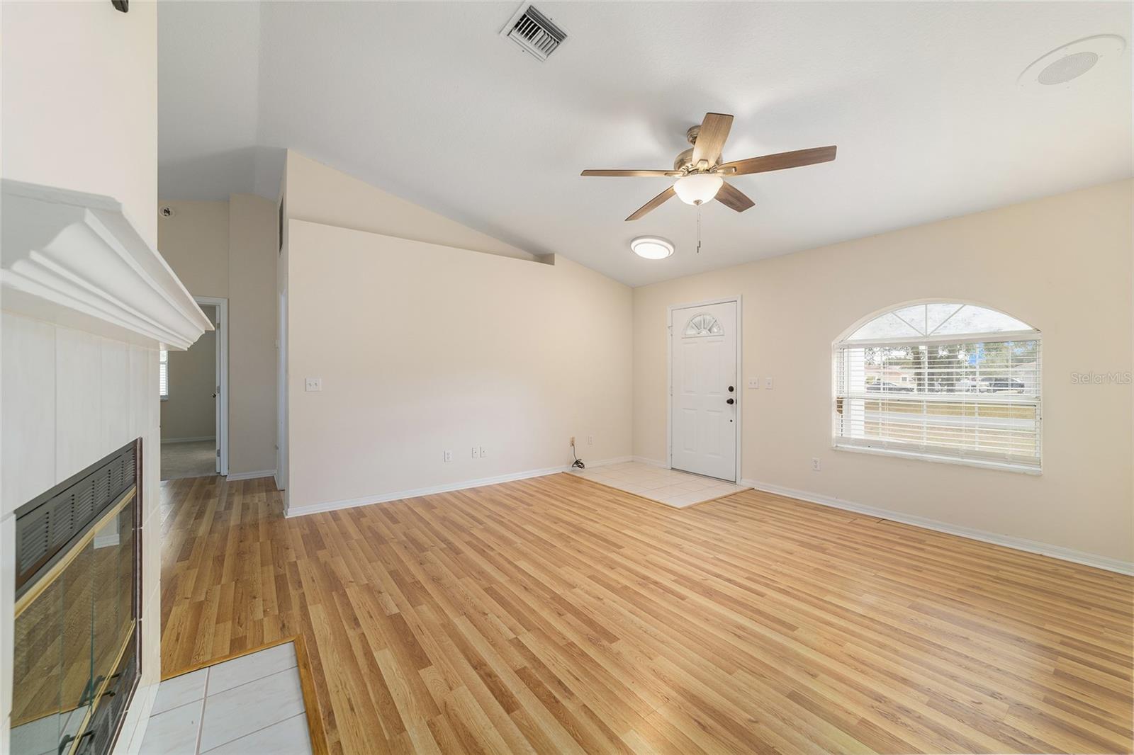 Image 15 of 58 For 3332 50th Court