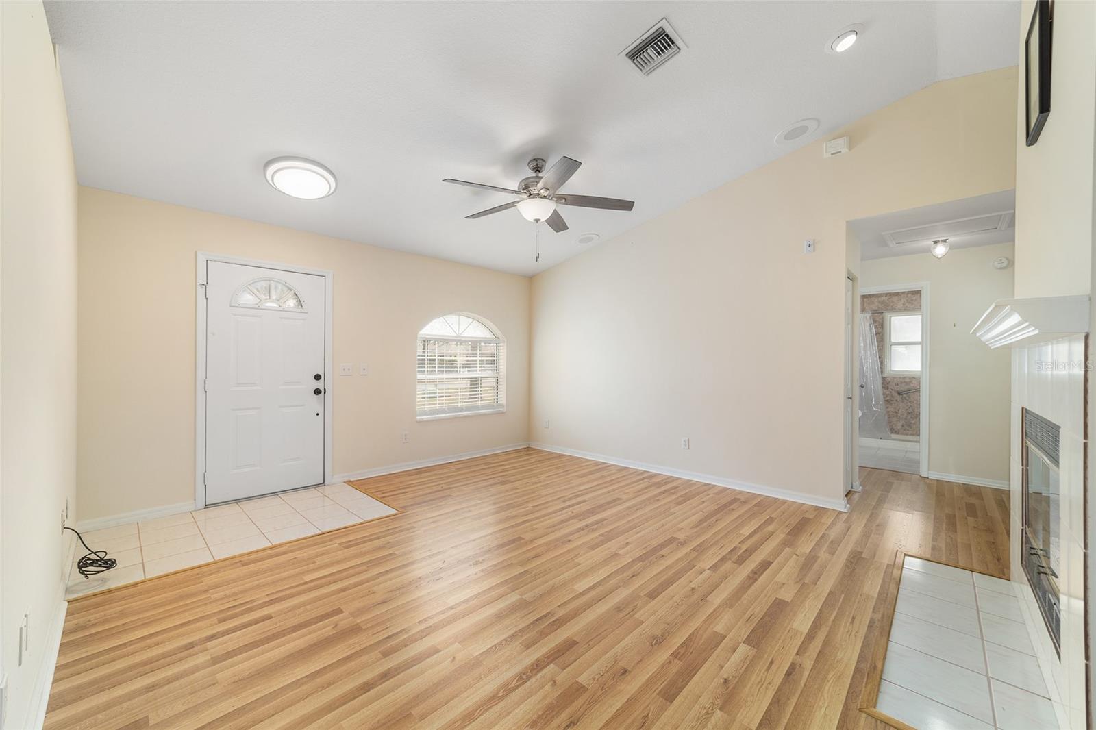 Image 17 of 58 For 3332 50th Court