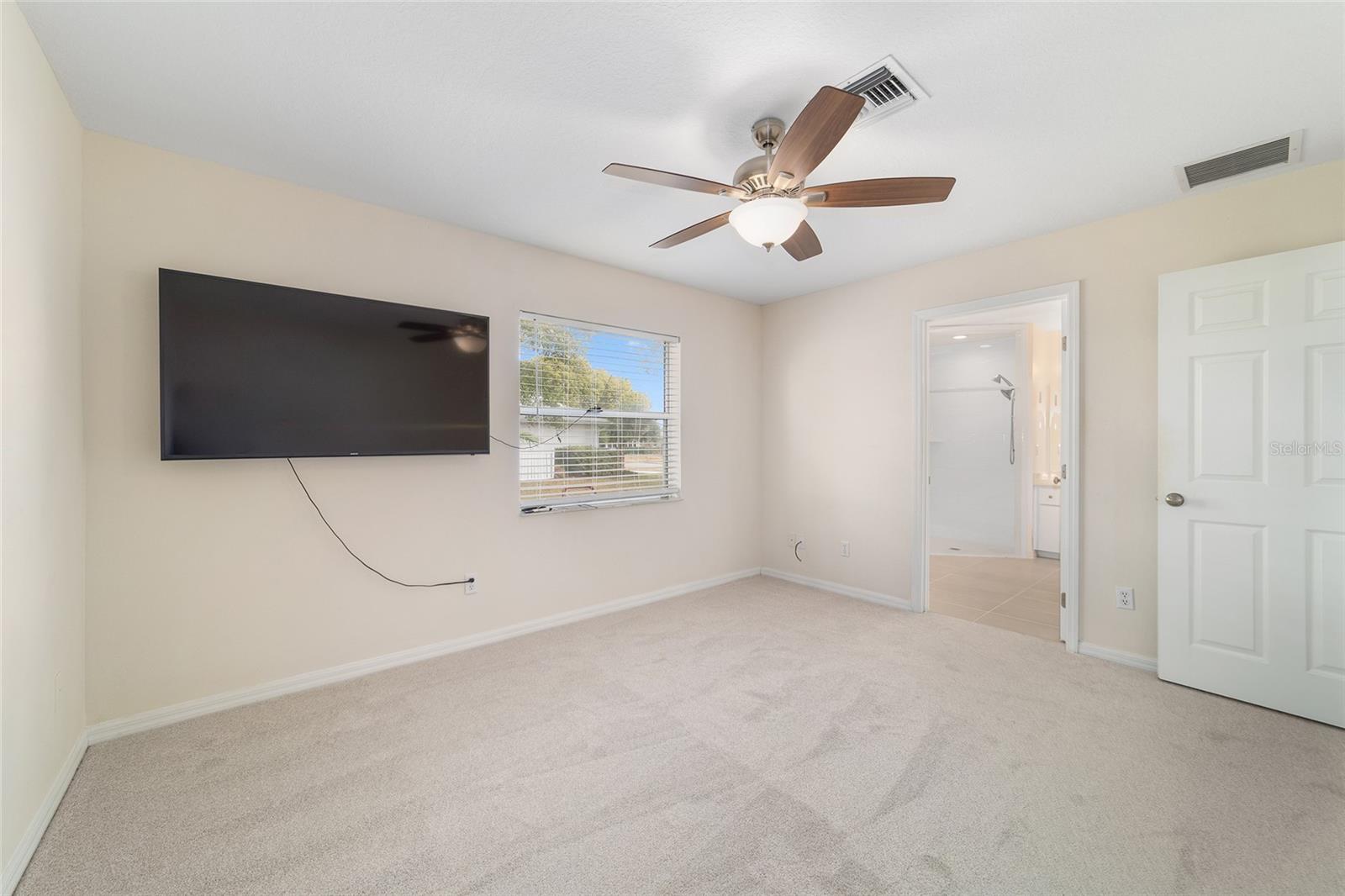 Image 28 of 58 For 3332 50th Court