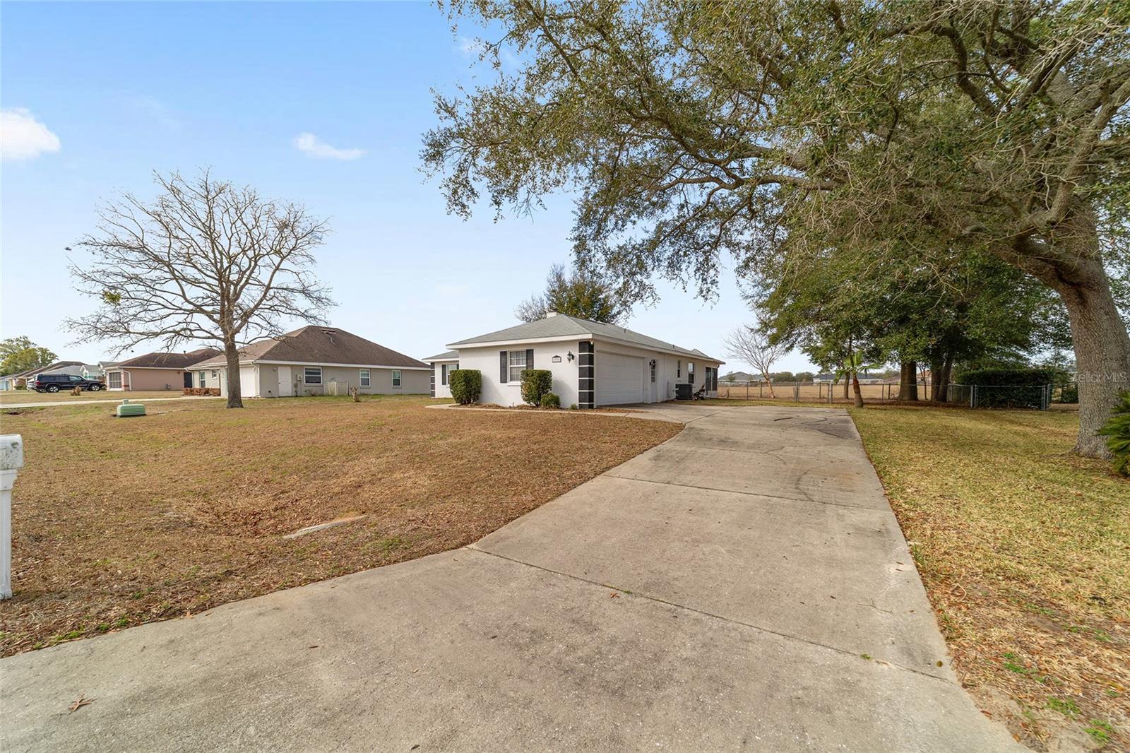 Image 4 of 58 For 3332 50th Court