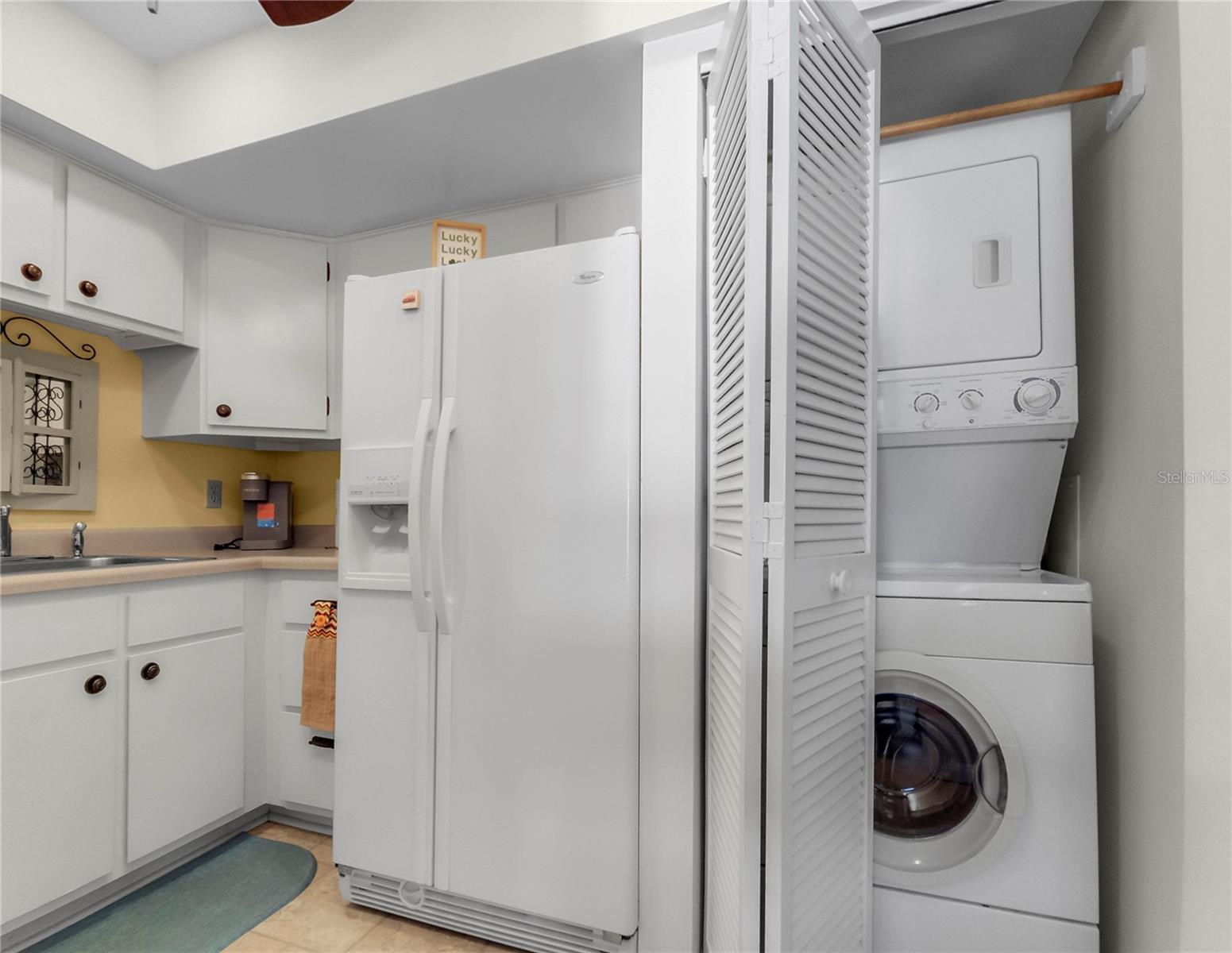 Image 12 of 42 For 527 Midway Drive B